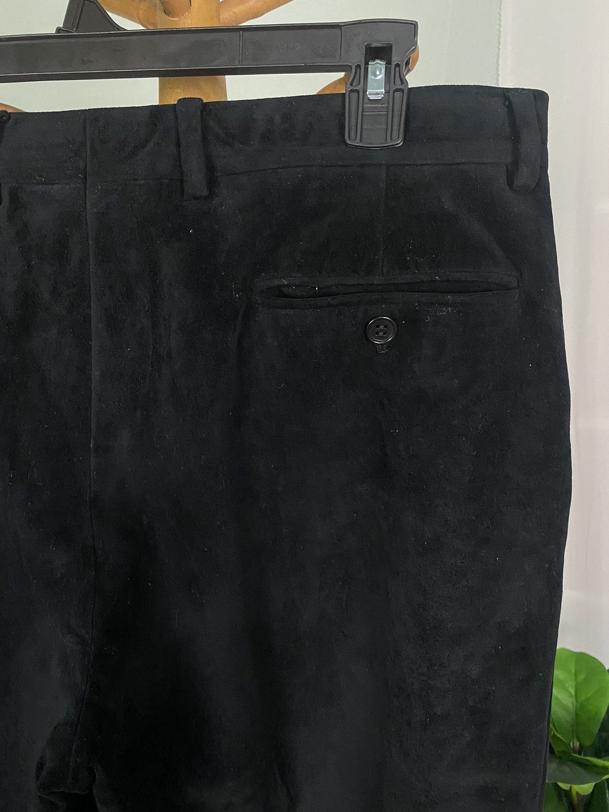 Giorgio Armani Giorgio Armani Black Suede Velvet Pants Size US 34 / EU 50 - 6 Thumbnail