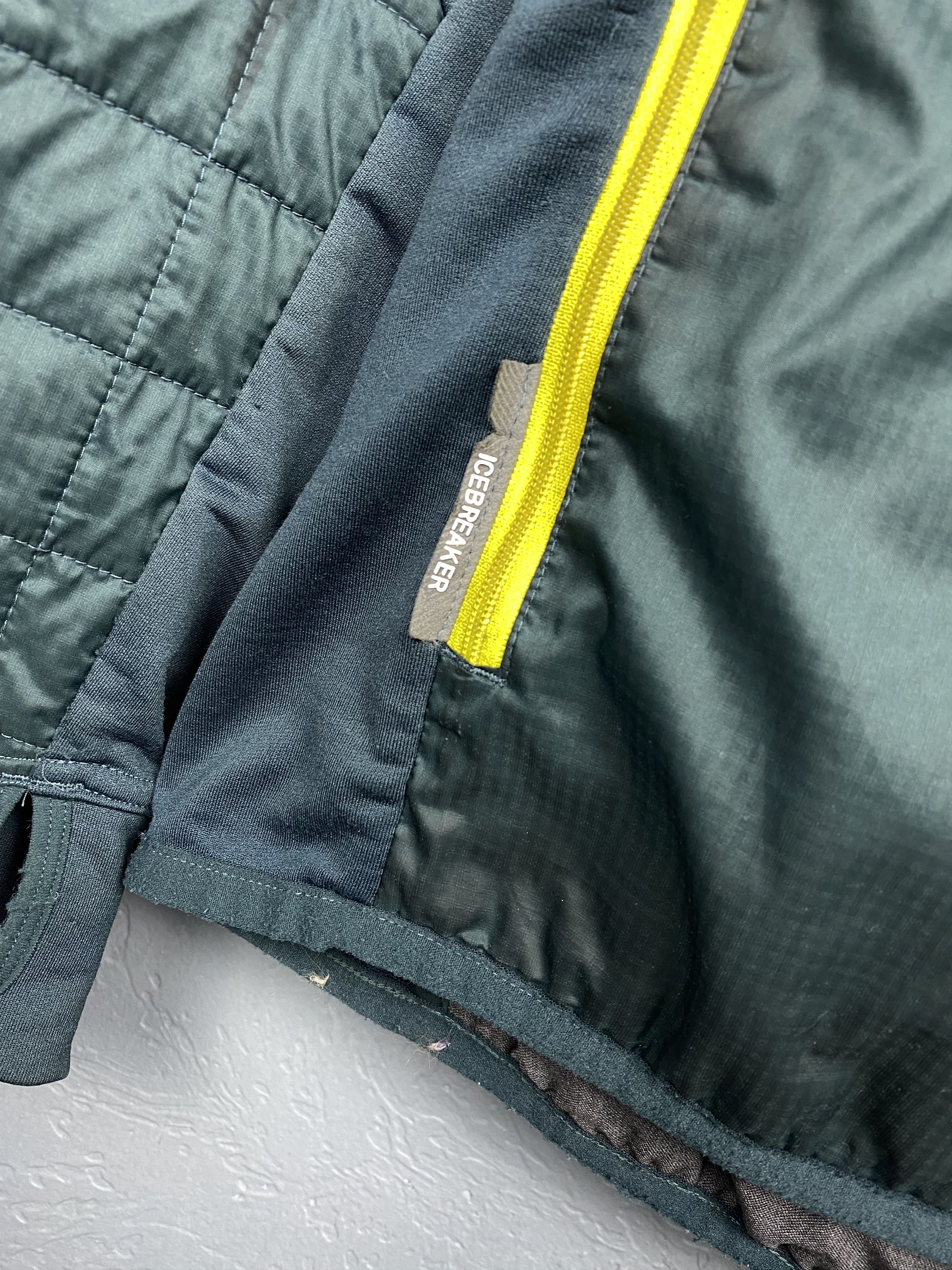 Icebreaker Ice Breaker Merino Mens Jacket Size US M / EU 48-50 / 2 - 3 Thumbnail