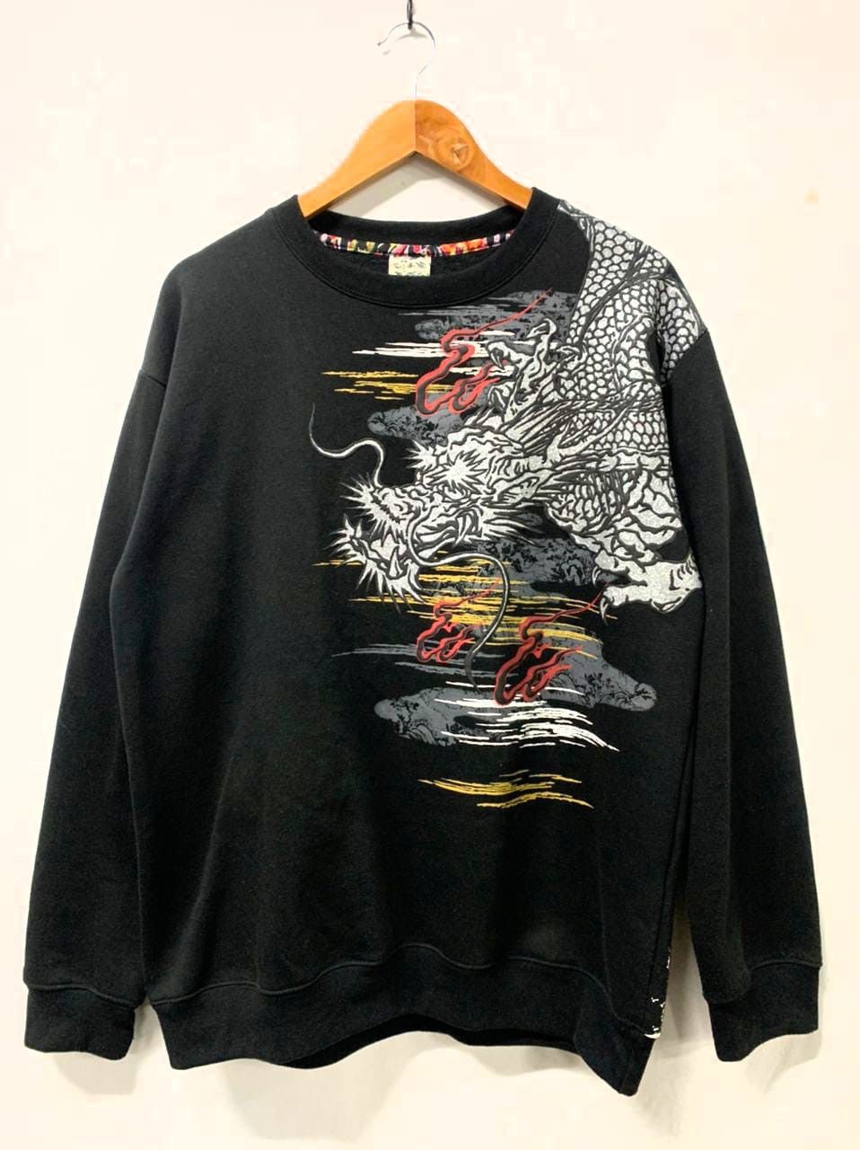 Japanese Brand Tradition Dragon Motif Sweatshirt