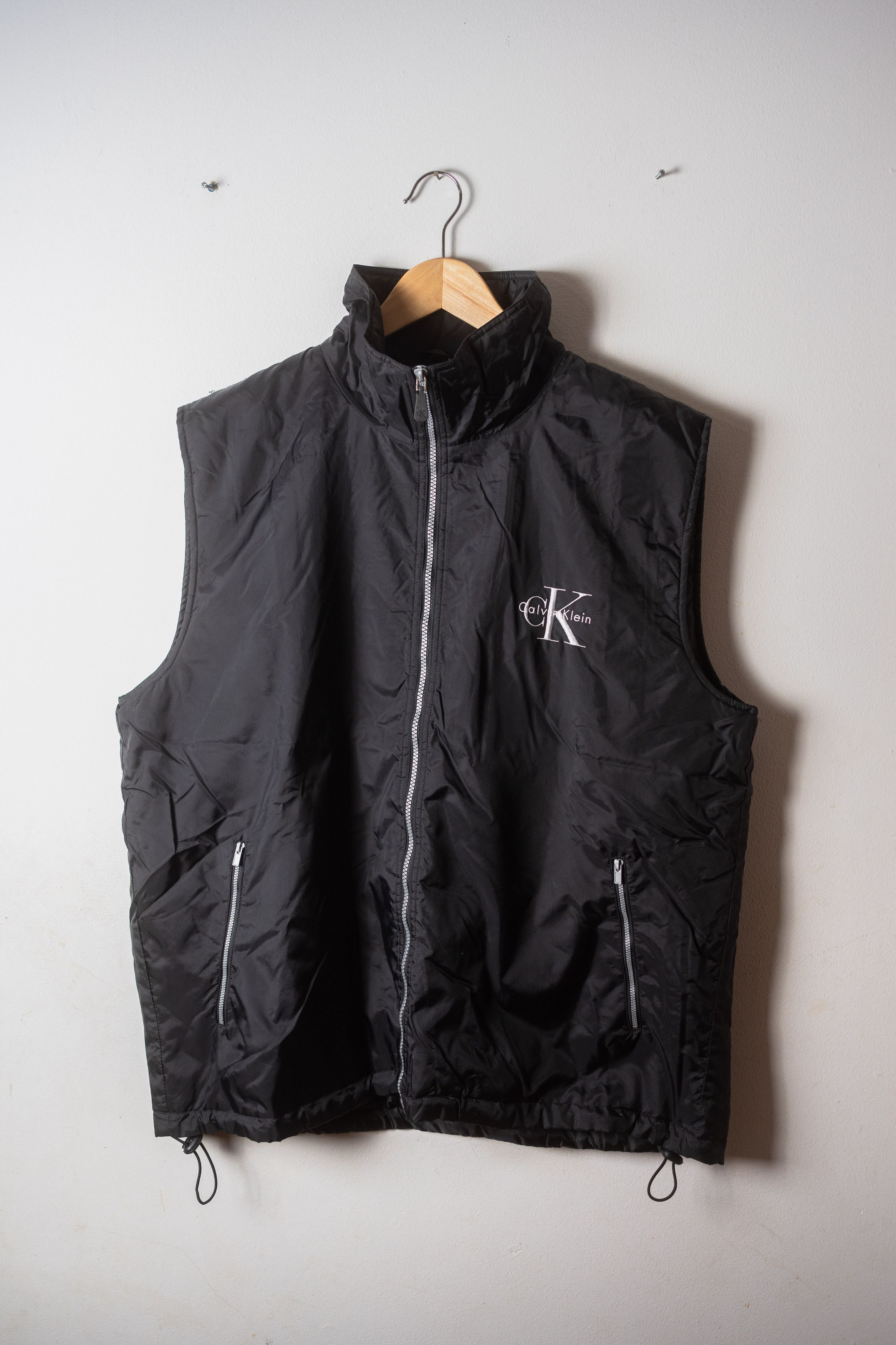 Calvin Klein × Vintage Calvin Klein Black Nylon Vest Size US XL / EU 56 / 4 - 1 Thumbnail