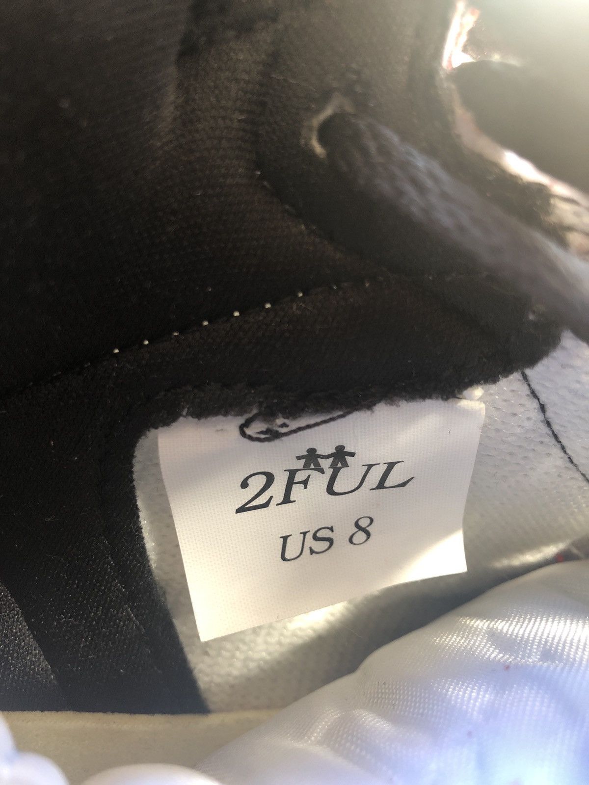 Other 2Ful Teach Peace Injury Strap Jordan 1 Size US 8 / EU 41 - 11 Thumbnail