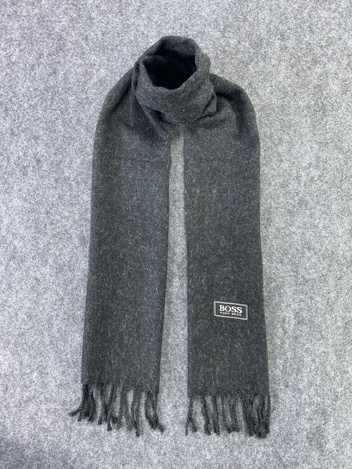 Hugo Boss HUGO BOSS Scarf/Muffler/Neckwear -T272 Size ONE SIZE - 1 Thumbnail