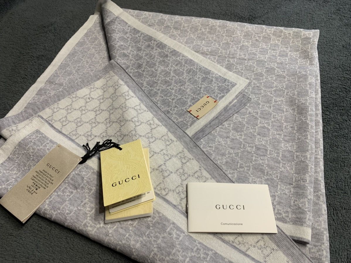 image of New Gucci GG Baby Blanket Wool Logo Print Size:84X84 Cm in Grey, Women's