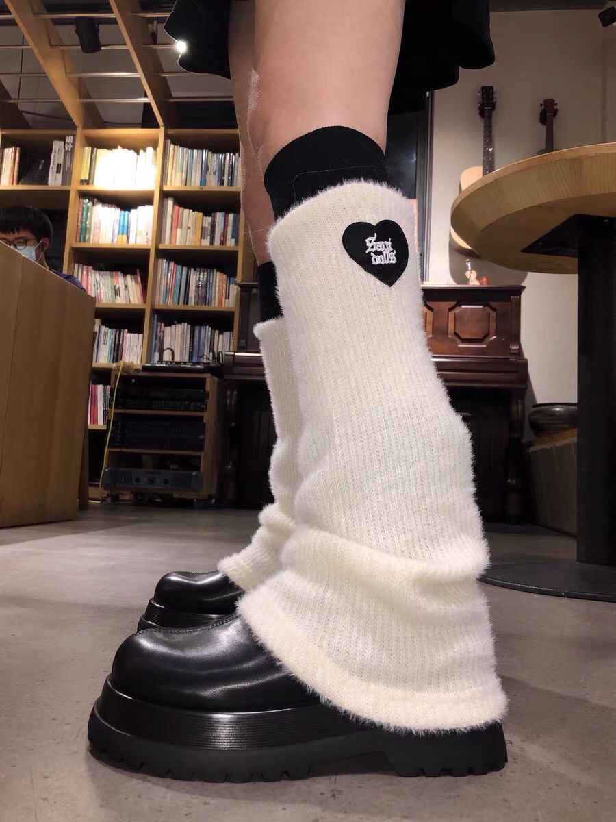 Japanese Brand × Vintage Avant garde retro y2k heart patch stacked socks leg warmers Size ONE SIZE - 1 Thumbnail