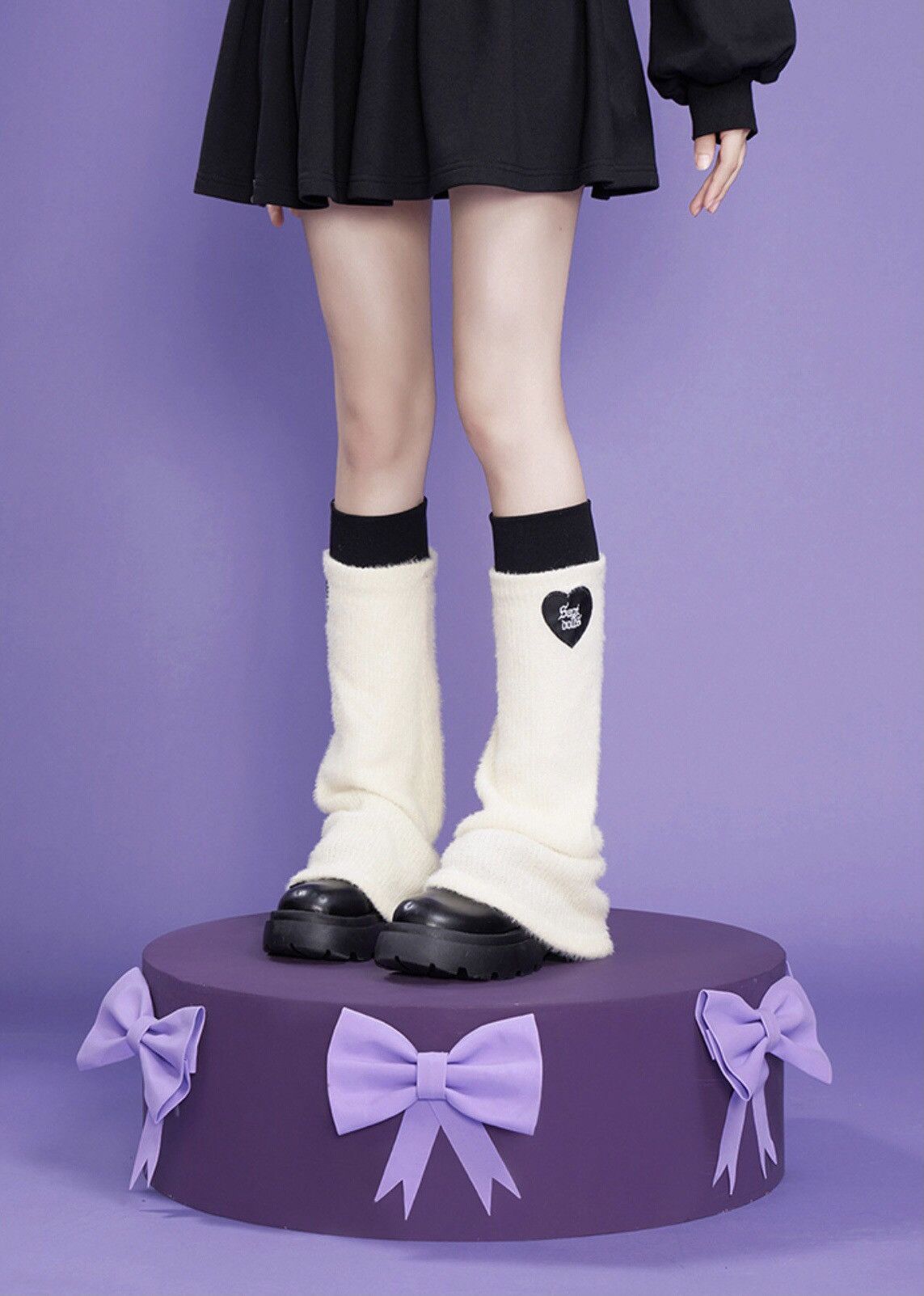 Japanese Brand × Vintage Avant garde retro y2k heart patch stacked socks leg warmers Size ONE SIZE - 5 Thumbnail