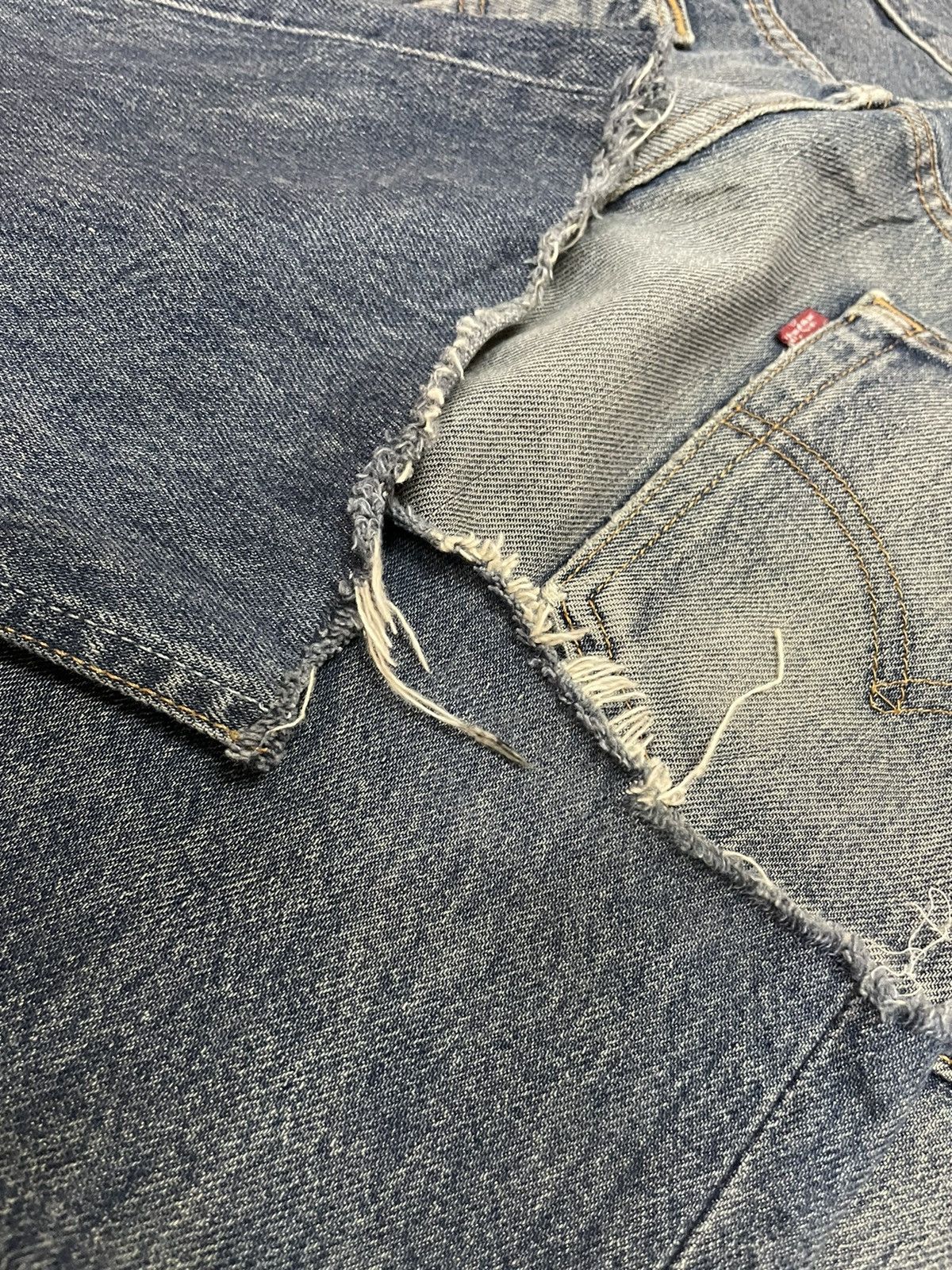 Levi's × Vintage Vintage Levi’s 501 1997 Aging Faded Wash Denim Size US 34 / EU 50 - 12 Thumbnail