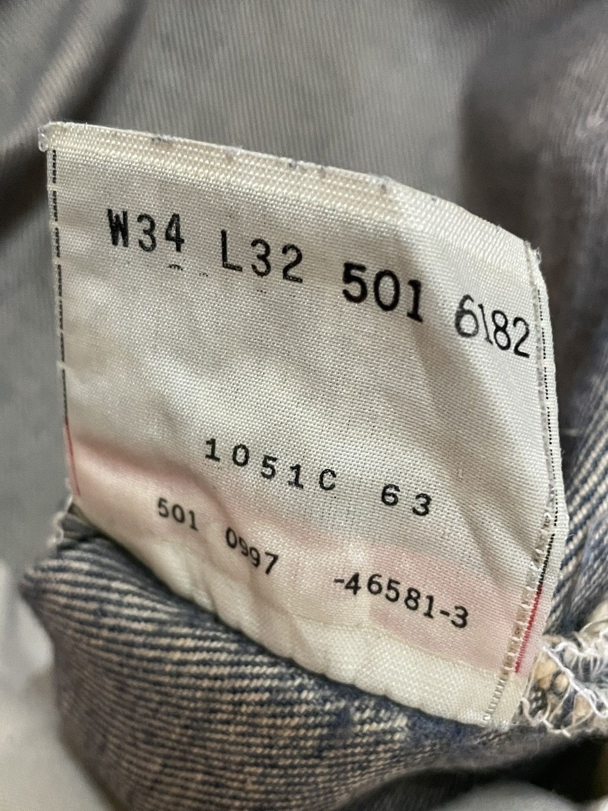 Levi's × Vintage Vintage Levi’s 501 1997 Aging Faded Wash Denim Size US 34 / EU 50 - 15 Thumbnail