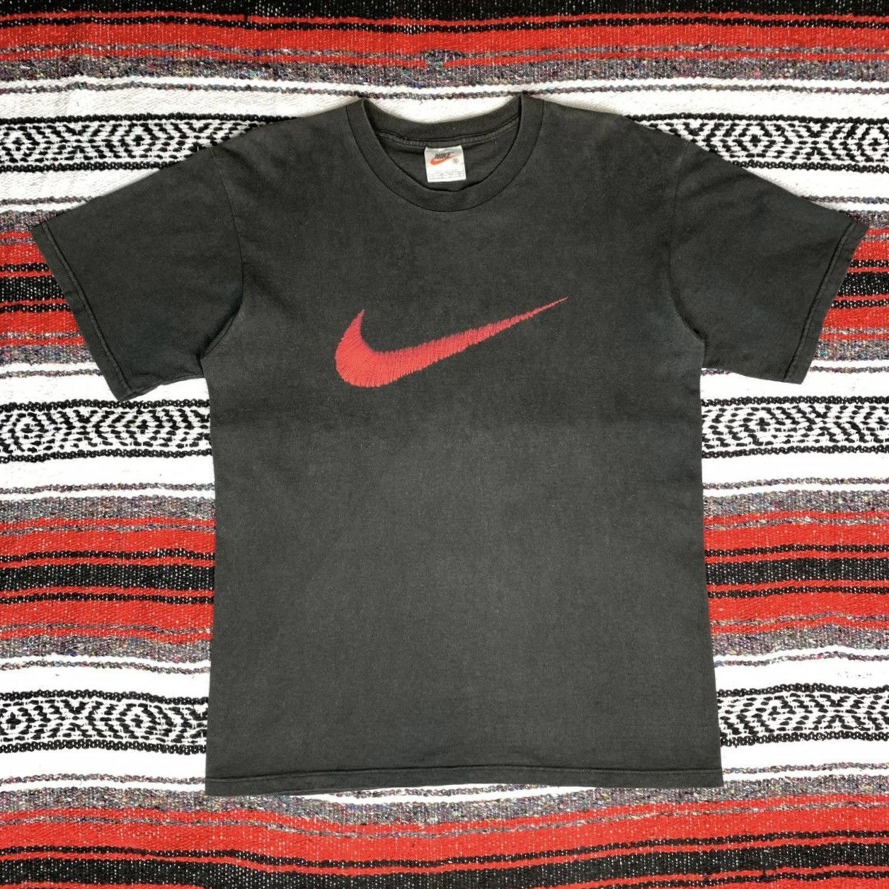 Nike Vintage 90s Nike Shirt Big Swoosh Nike SunFaded Size US M / EU 48-50 / 2 - 1 Thumbnail
