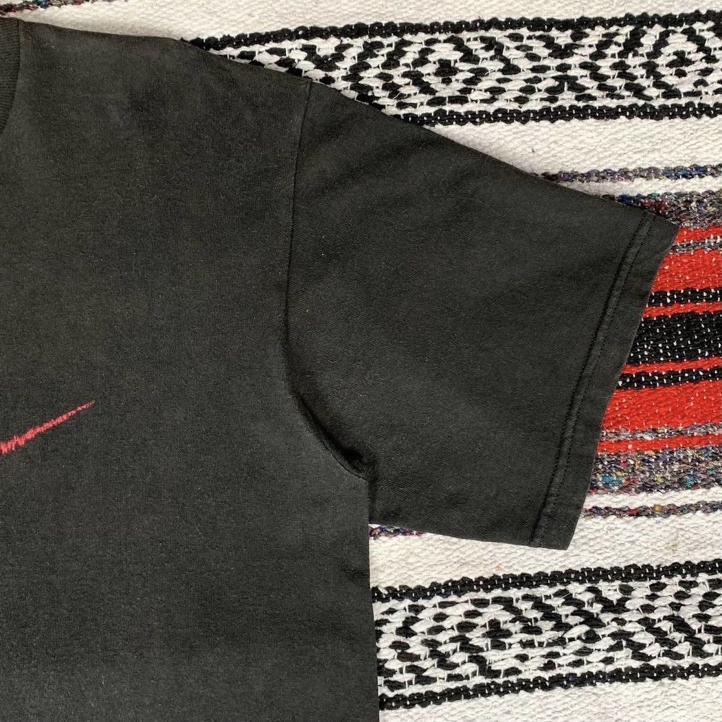 Nike Vintage 90s Nike Shirt Big Swoosh Nike SunFaded Size US M / EU 48-50 / 2 - 4 Thumbnail