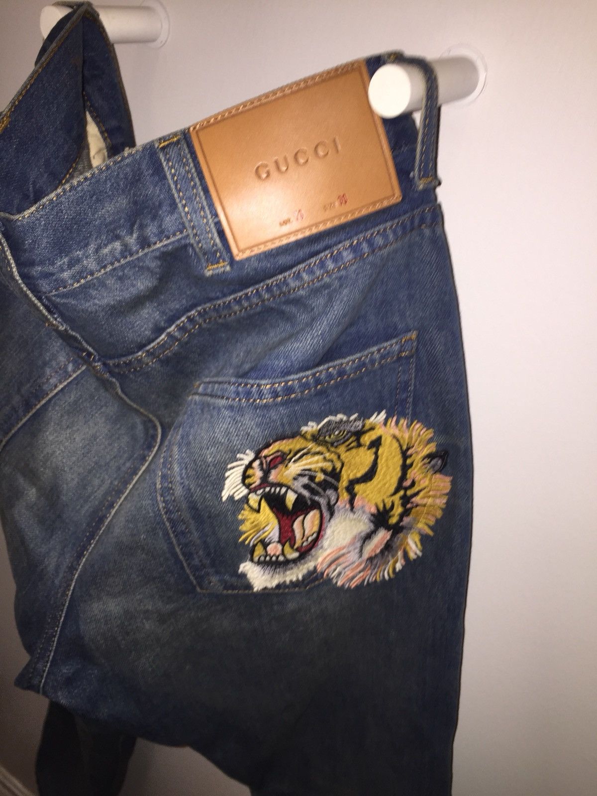 Gucci Embroidered Tiger Head Jeans in Blue for Men