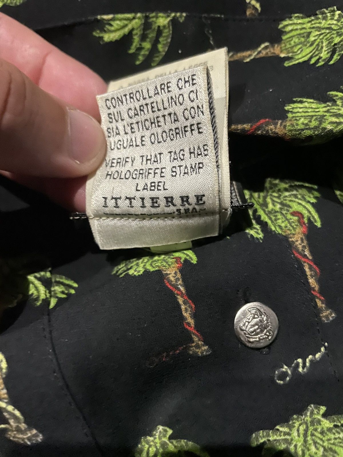 Versace Versace Women’s Palm Tree Shirt Vintage Size M / US 6-8 / IT 42-44 - 9 Thumbnail
