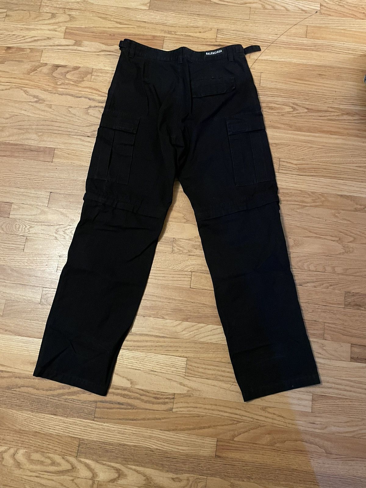 Balenciaga Balenciaga No Heelbite! Hybrid Cargo Pants Size US 32 / EU 48 - 4 Thumbnail