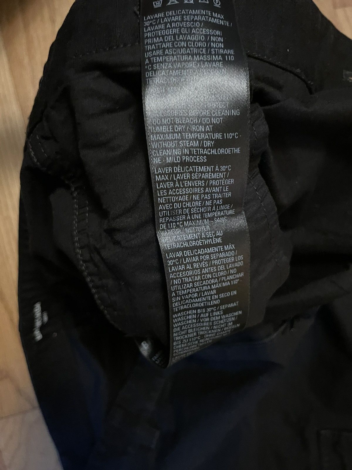 Balenciaga Balenciaga No Heelbite! Hybrid Cargo Pants Size US 32 / EU 48 - 9 Thumbnail