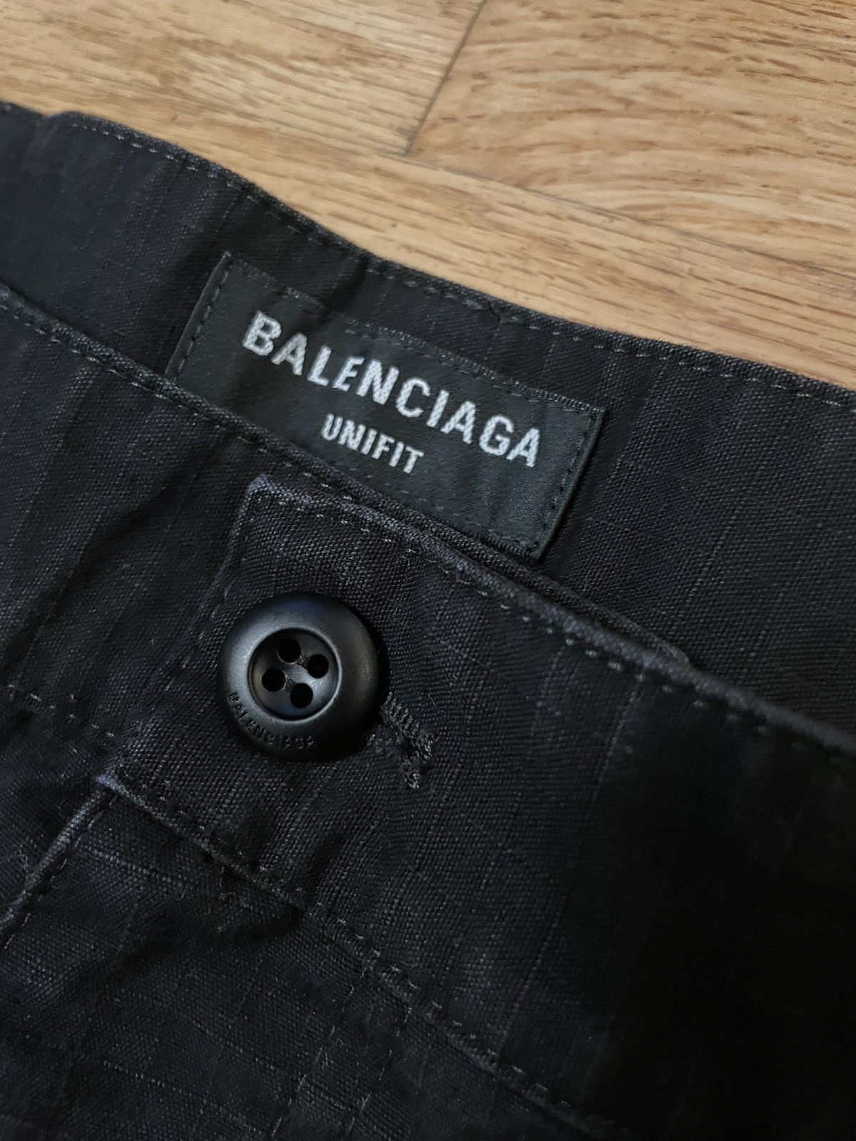 Balenciaga Balenciaga No Heelbite! Hybrid Cargo Pants Size US 32 / EU 48 - 5 Thumbnail