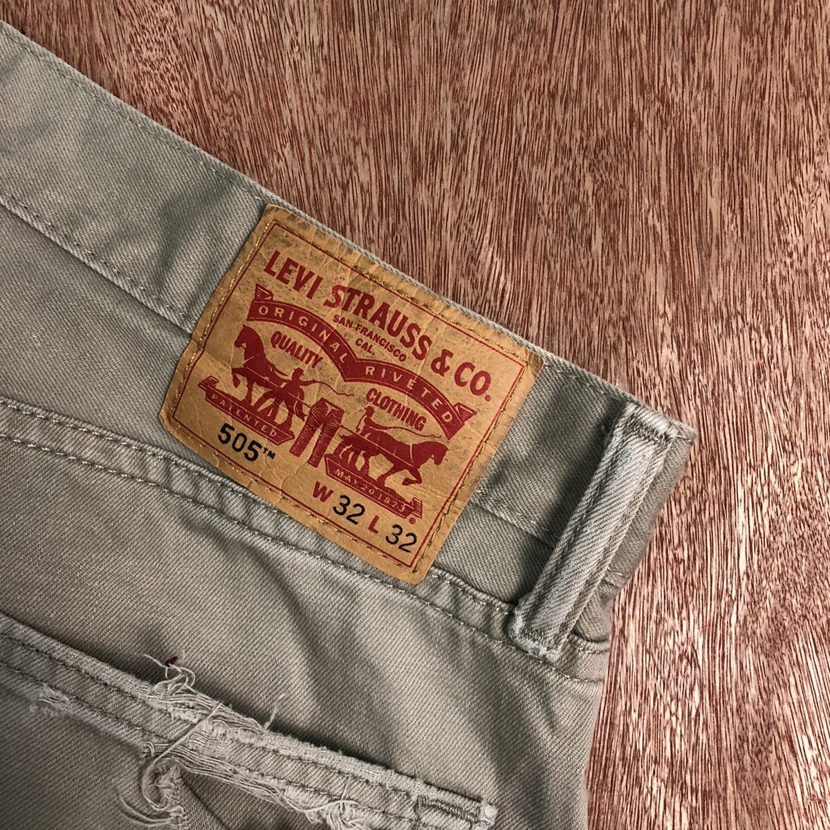 Levi's DLL Levi's Strauss Distressed Cargo pants #c197 Size US 32 / EU 48 - 10 Thumbnail