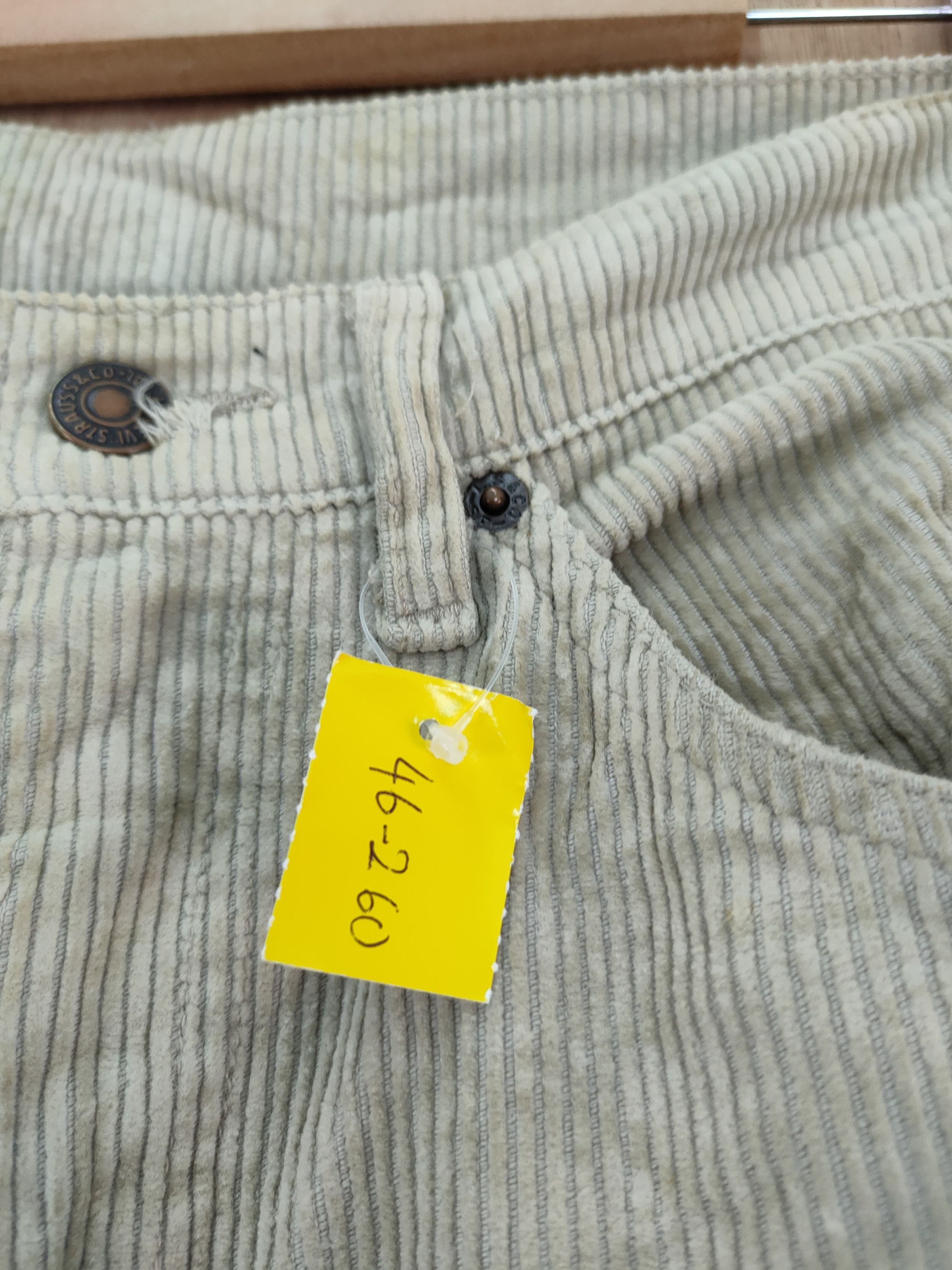 Levi's DLL Levis vintage corduroy streetwear cargo pants #46-260 Size US 30 / EU 46 - 6 Thumbnail