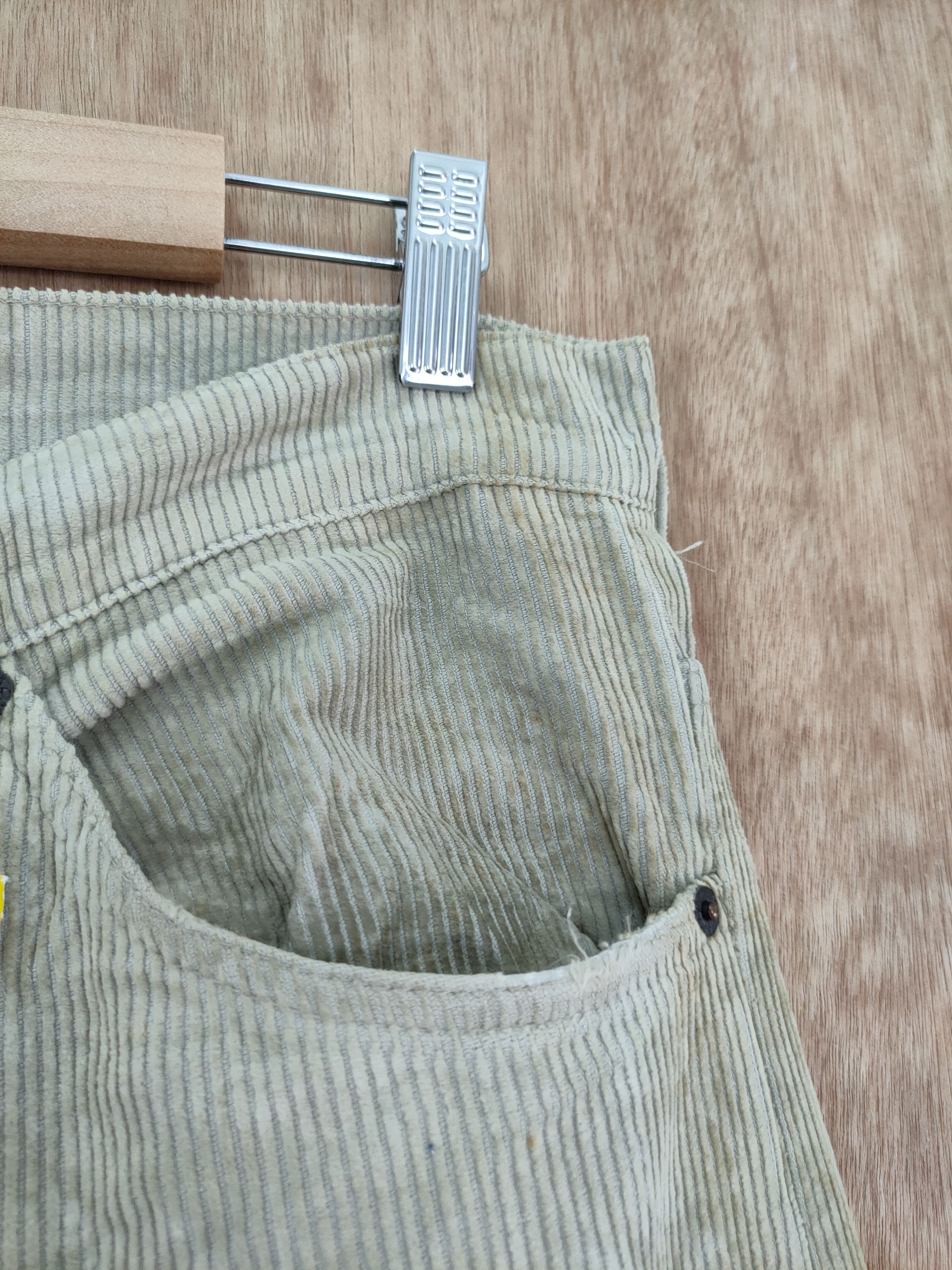 Levi's DLL Levis vintage corduroy streetwear cargo pants #46-260 Size US 30 / EU 46 - 7 Thumbnail