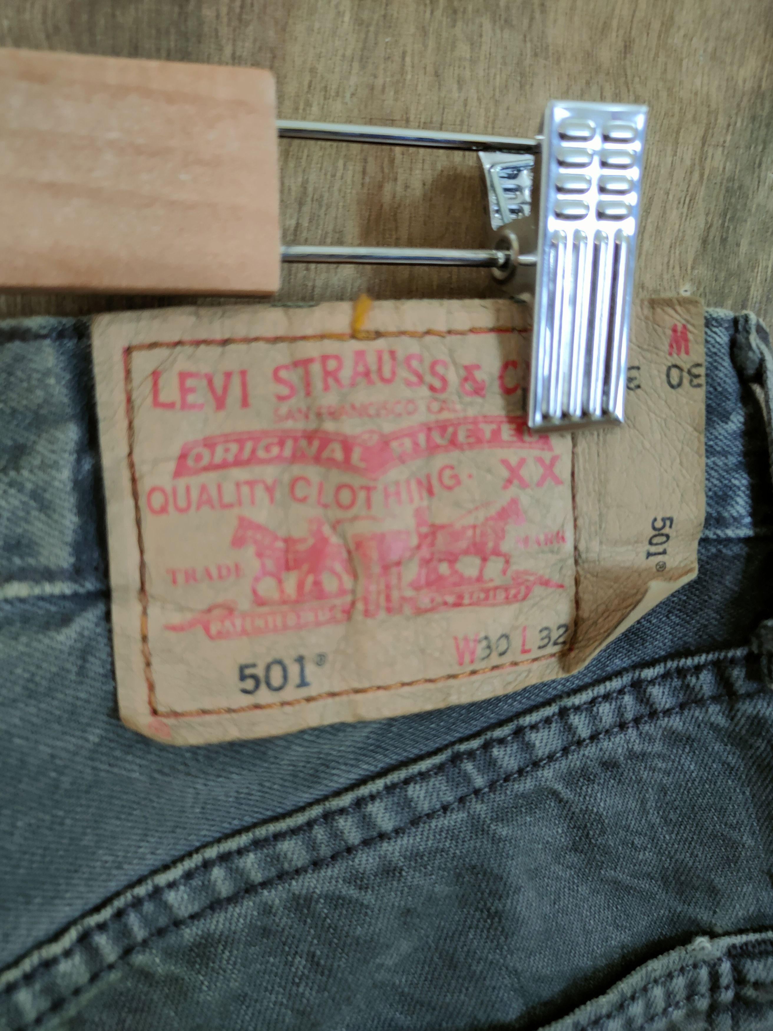 Levi's 501 Levis vintage distressed denim pants #46-723 Size US 30 / EU 46 - 11 Thumbnail