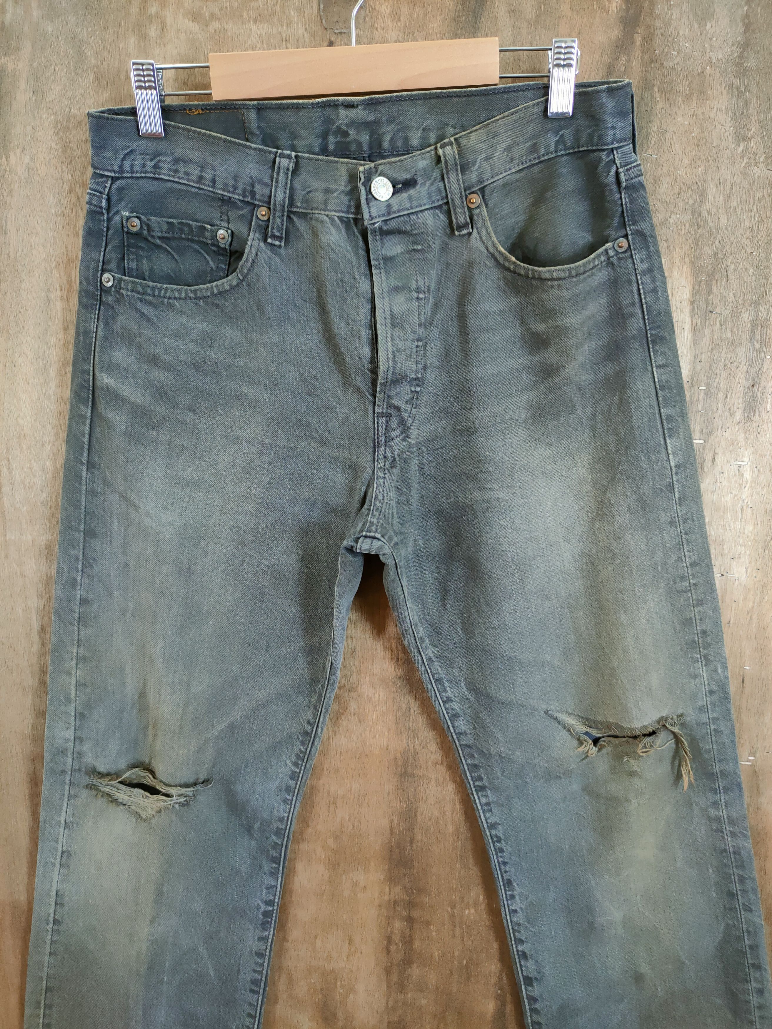 Levi's 501 Levis vintage distressed denim pants #46-723 Size US 30 / EU 46 - 4 Thumbnail