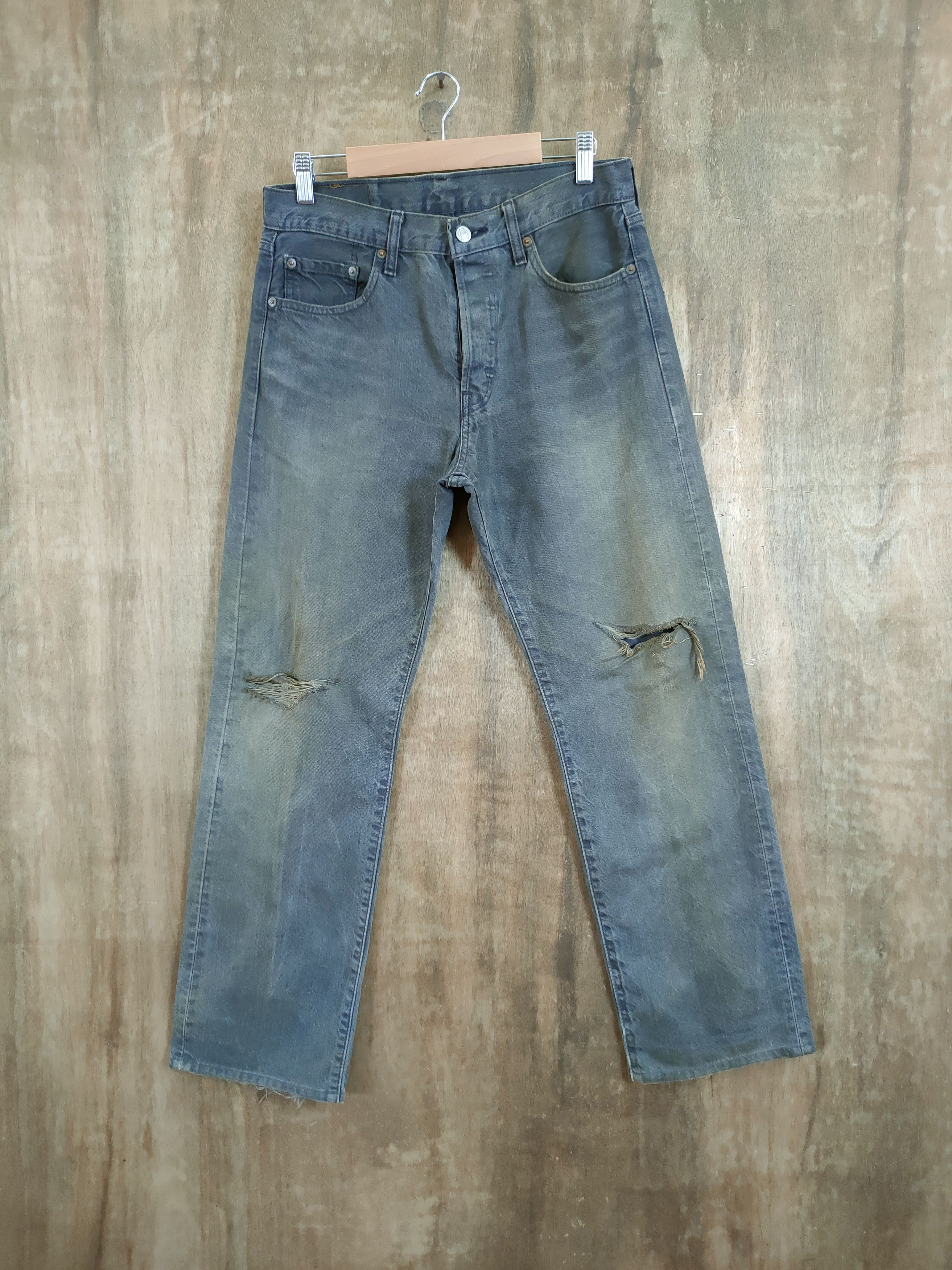Levi's 501 Levis vintage distressed denim pants #46-723 Size US 30 / EU 46 - 1 Thumbnail