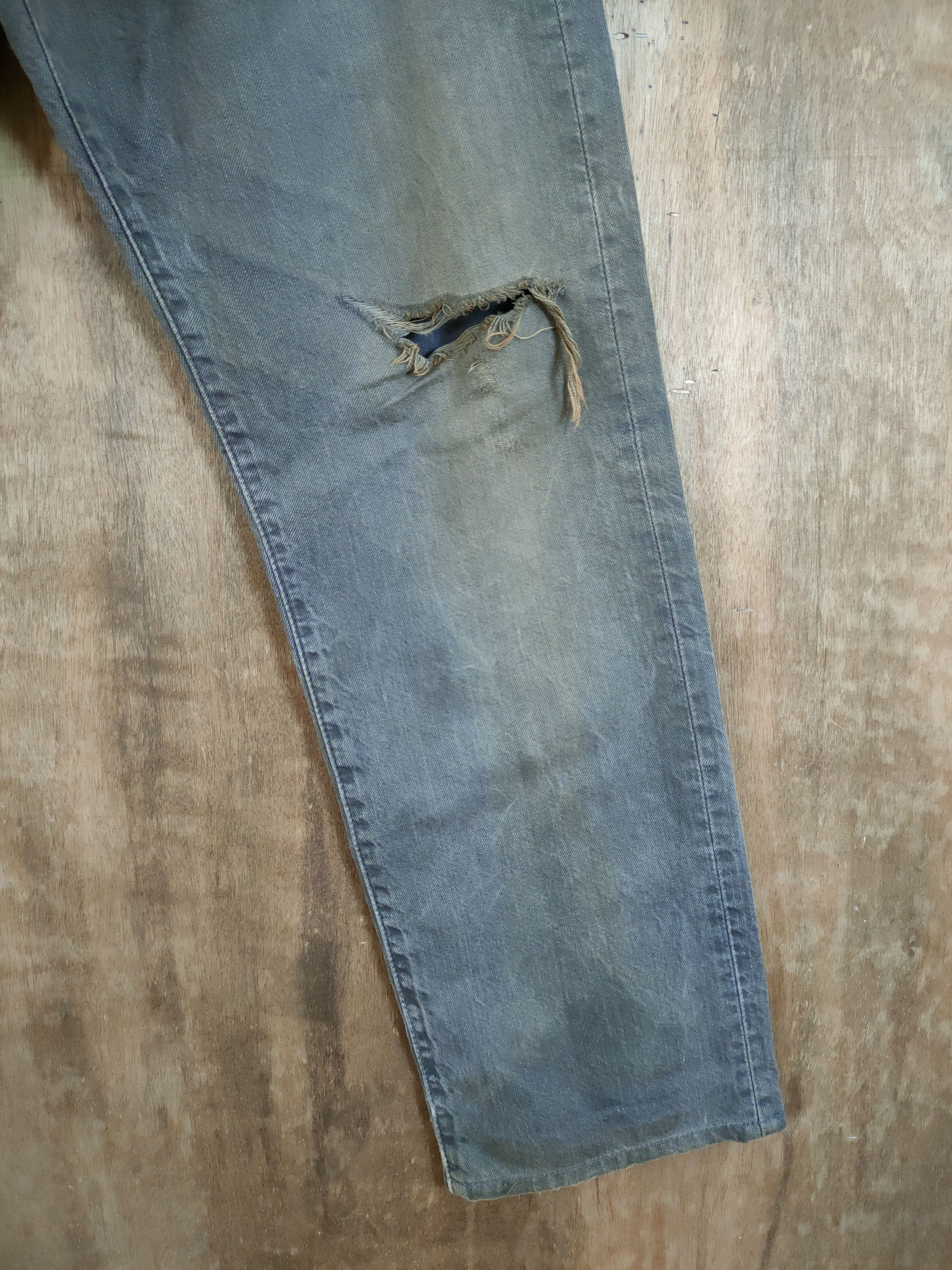 Levi's 501 Levis vintage distressed denim pants #46-723 Size US 30 / EU 46 - 3 Thumbnail