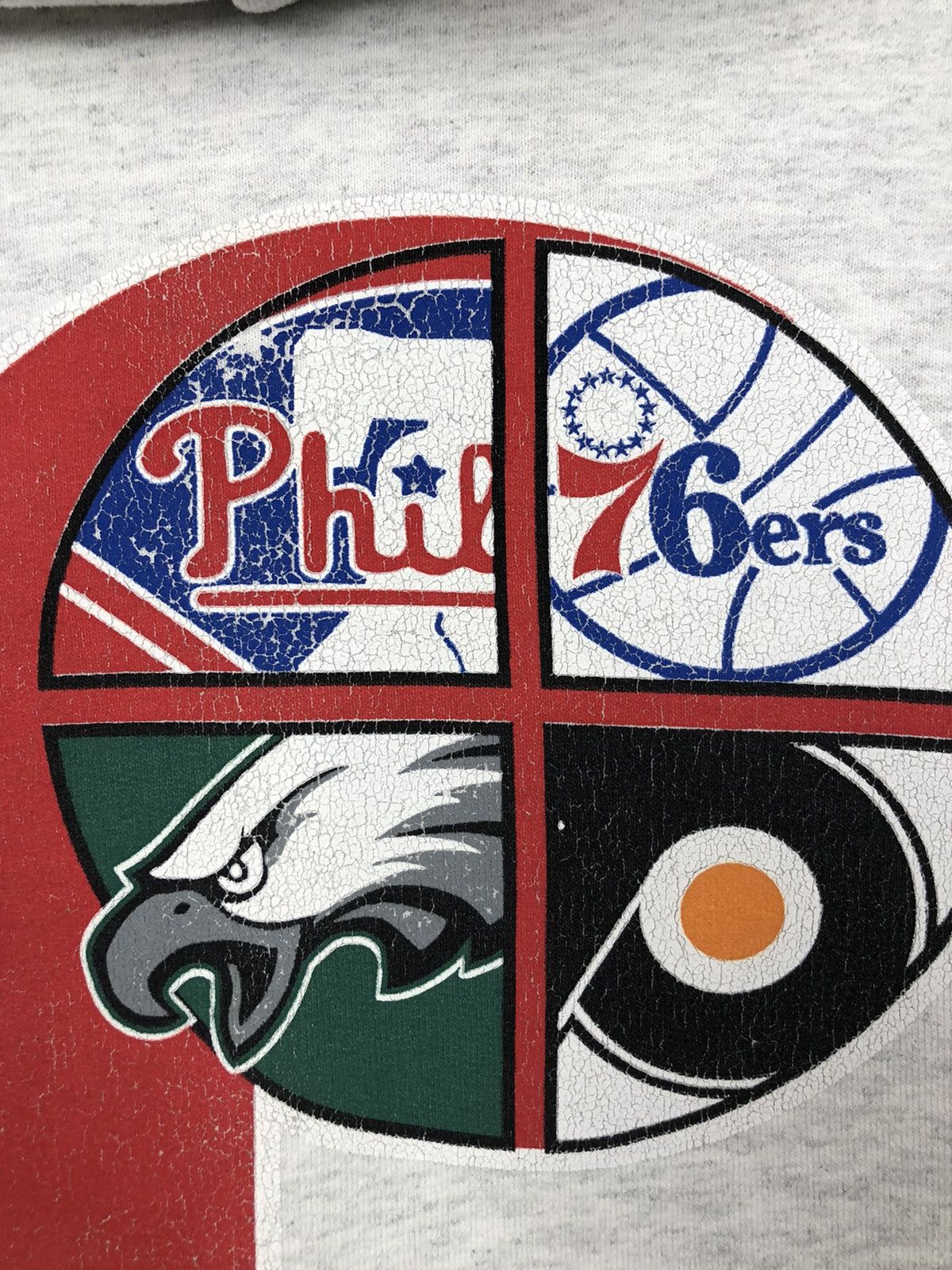 Hanes × NBA × Vintage Vintage 76ers Hoodie Sweatshirt Big logo size S Size US S / EU 44-46 / 1 - 6 Thumbnail