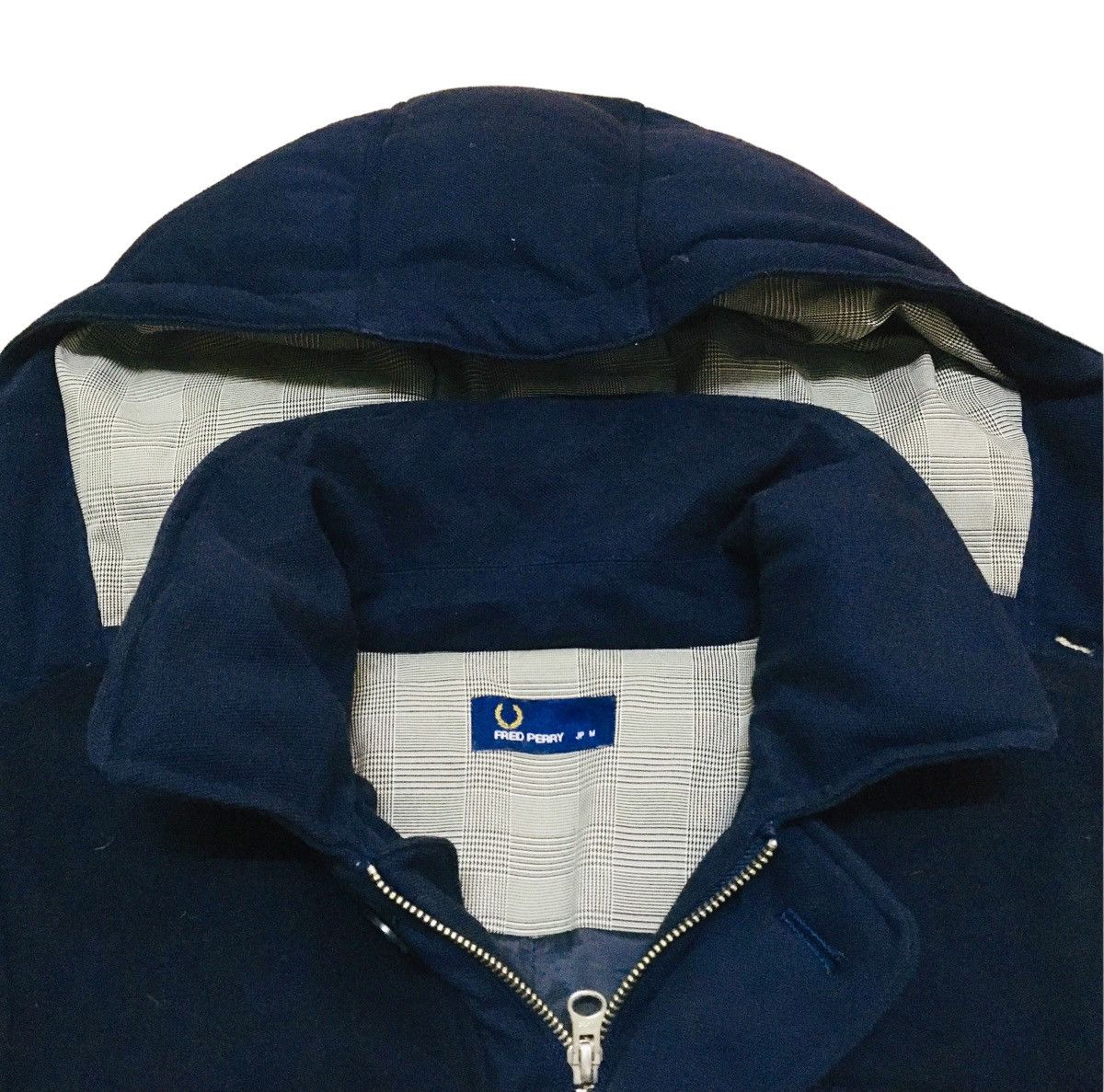 Fred Perry Rare Design Vintage Brand Fred Perry Puffer Jacket 1990s Size US M / EU 48-50 / 2 - 7 Thumbnail