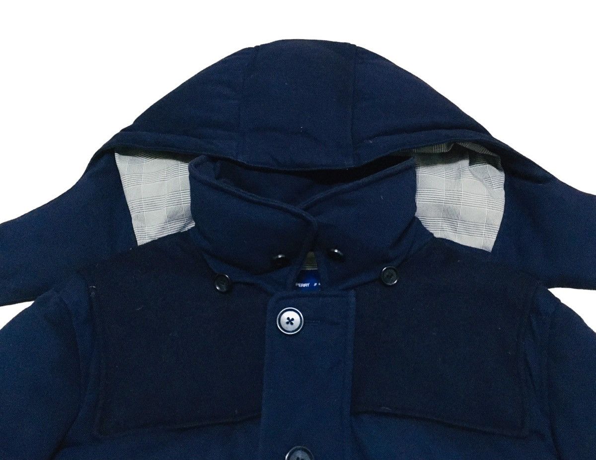 Fred Perry Rare Design Vintage Brand Fred Perry Puffer Jacket 1990s Size US M / EU 48-50 / 2 - 5 Thumbnail