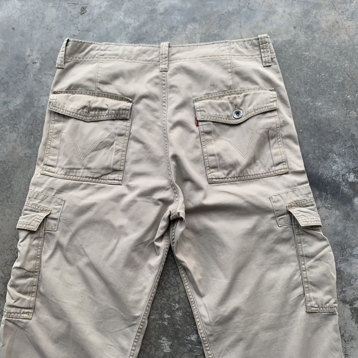 Levi's Levis Cargo Pants Size W37x28 Size US 37 - 6 Thumbnail