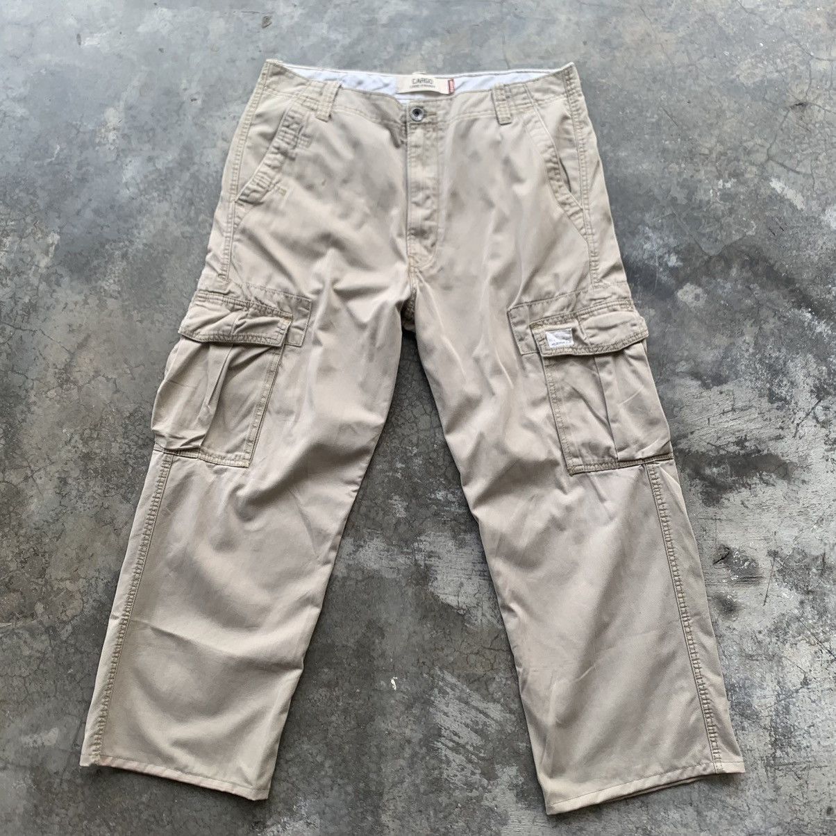 Levi's Levis Cargo Pants Size W37x28 Size US 37 - 1 Thumbnail