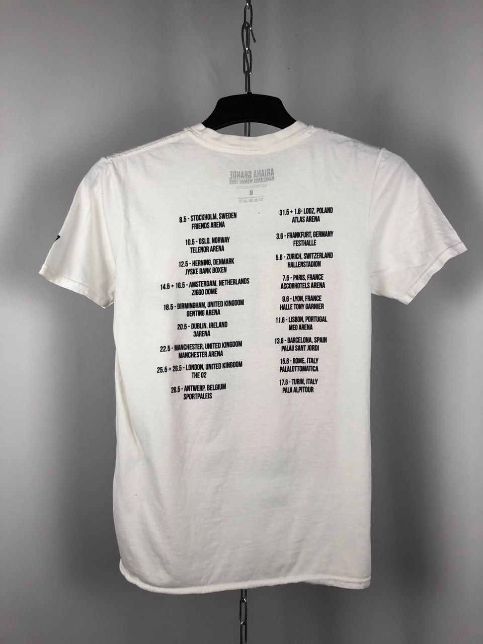 Band Tees Ariana Grande T-shirts band tees big logo size M Size US M / EU 48-50 / 2 - 4 Thumbnail