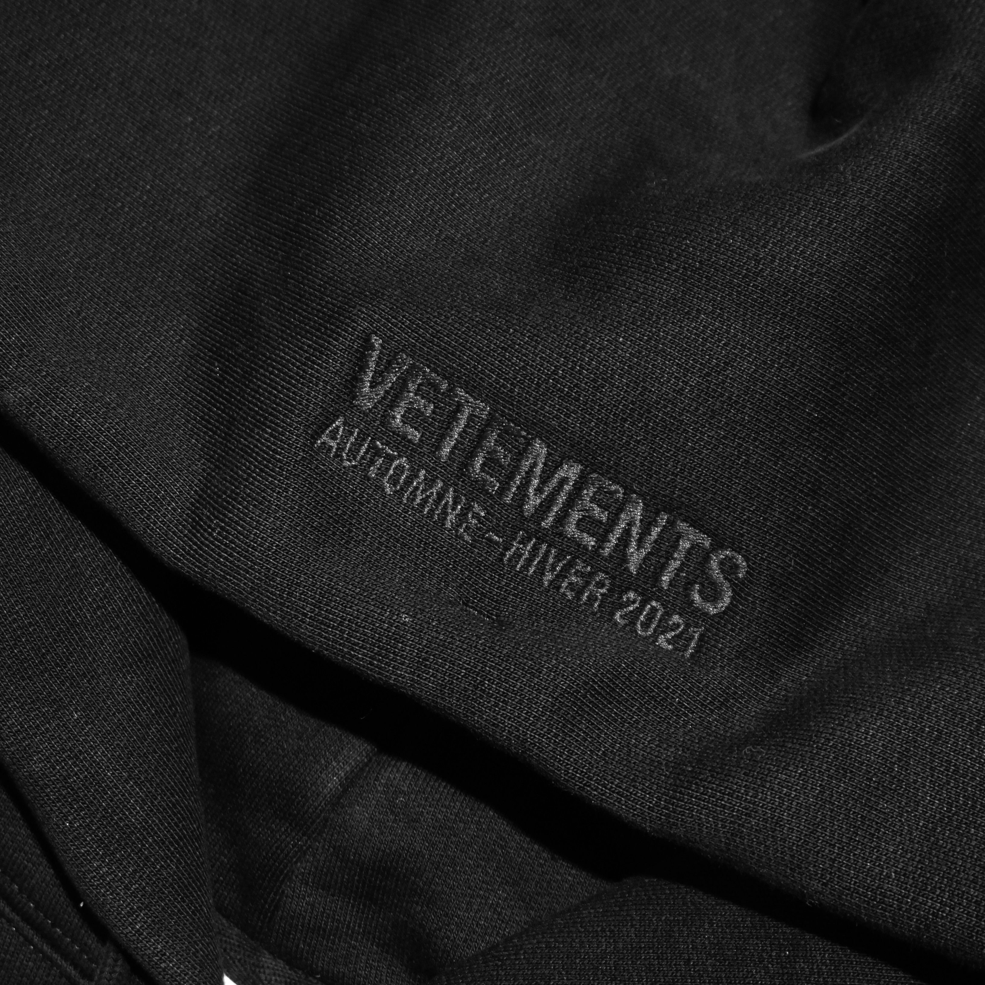 Vetements FW21 BLACK REVERSE LOGO HOODIE Size US XL / EU 56 / 4 - 3 Thumbnail