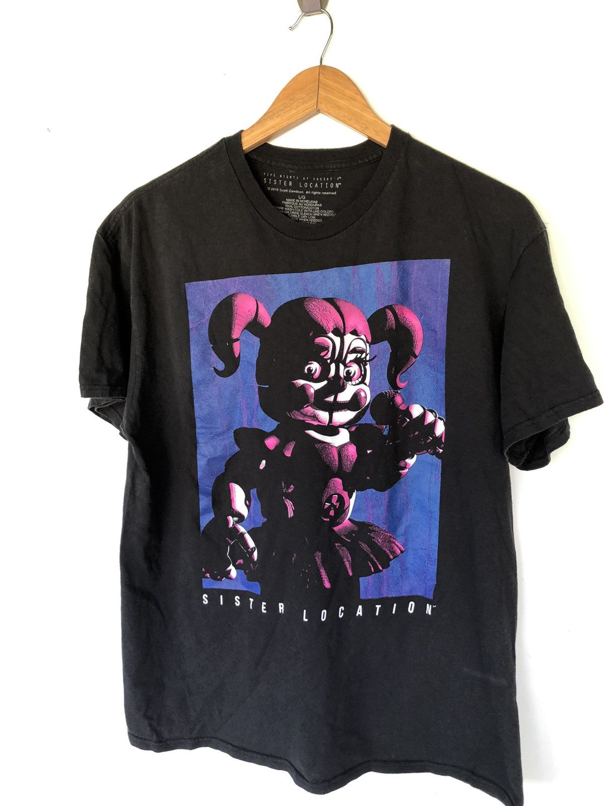 Expert Horror × Vintage Vintage Five nights at Freddy’s Sisters Location Black Shirt Size US L / EU 52-54 / 3 - 4 Thumbnail