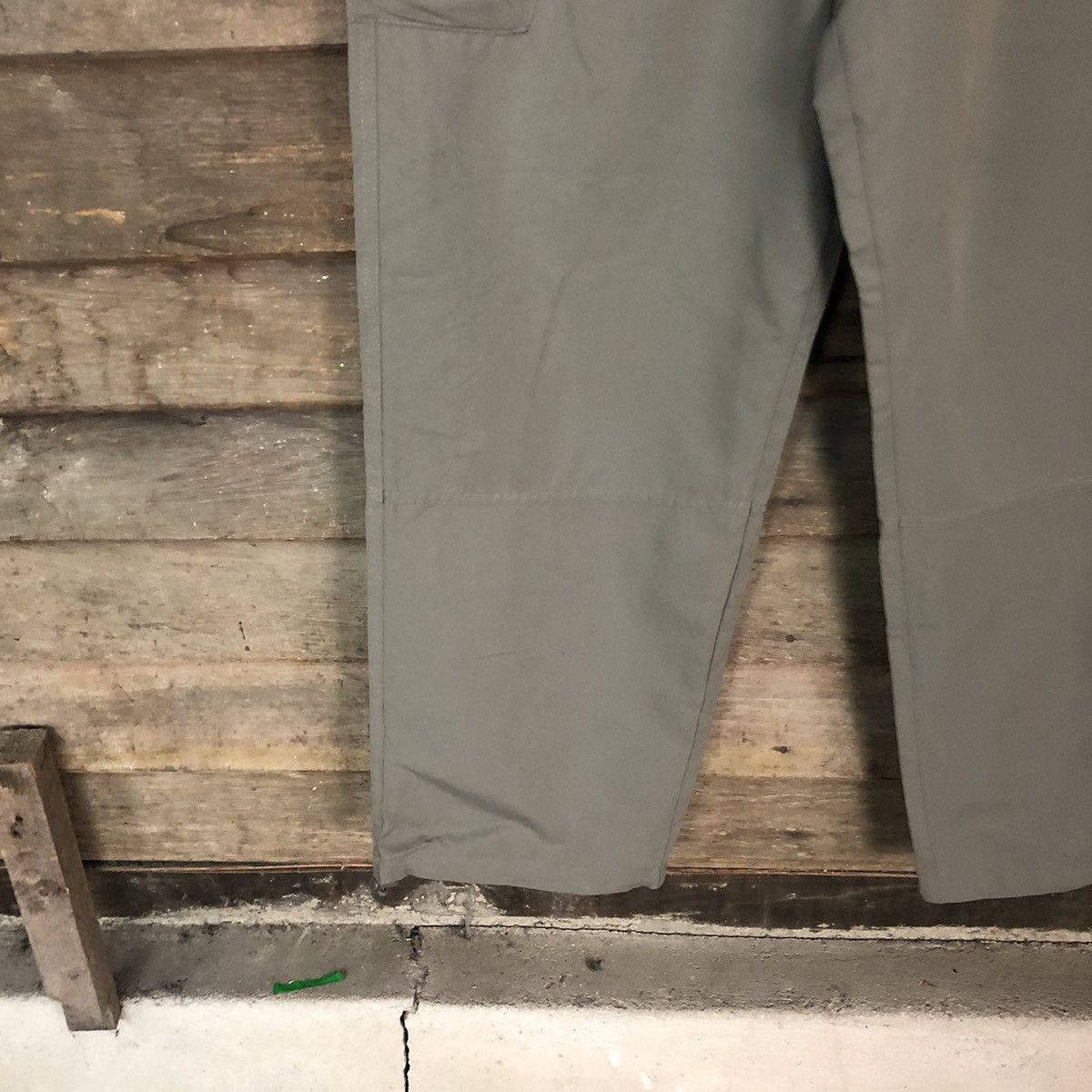 Asics × Japanese Brand Asics Grey multipocket tactical Cargo Pants #023B Size US 29 - 8 Thumbnail