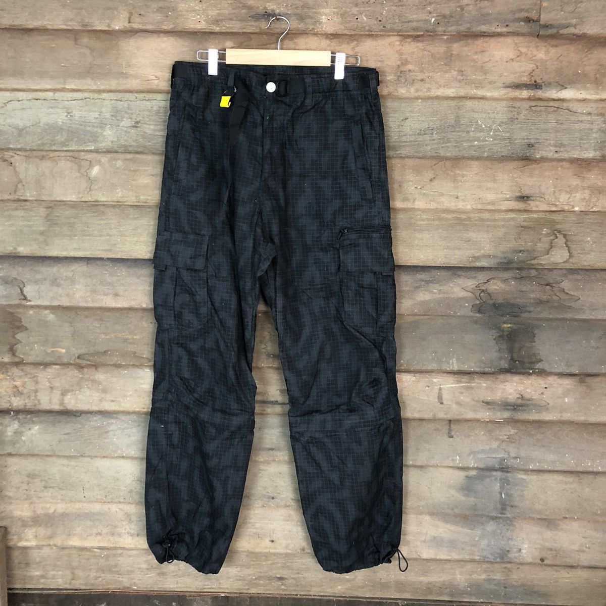 Japanese Brand Japan utility hiking track Black Cargo Pants #2662 Size US 32 / EU 48 - 1 Thumbnail