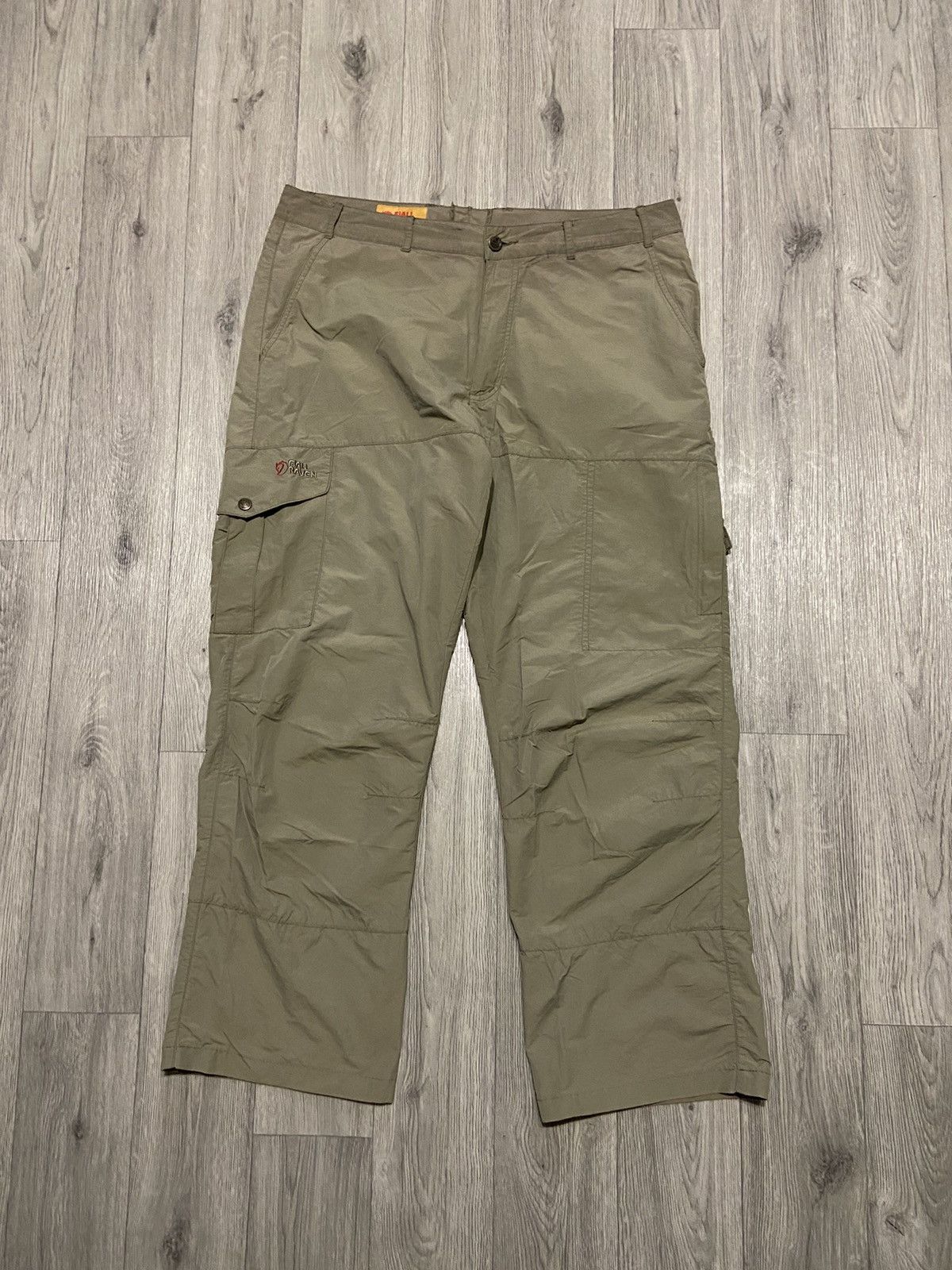 Fjallraven × Vintage Fjallraven Cargo Pants Vintage 52 Size US 35 - 2 Thumbnail