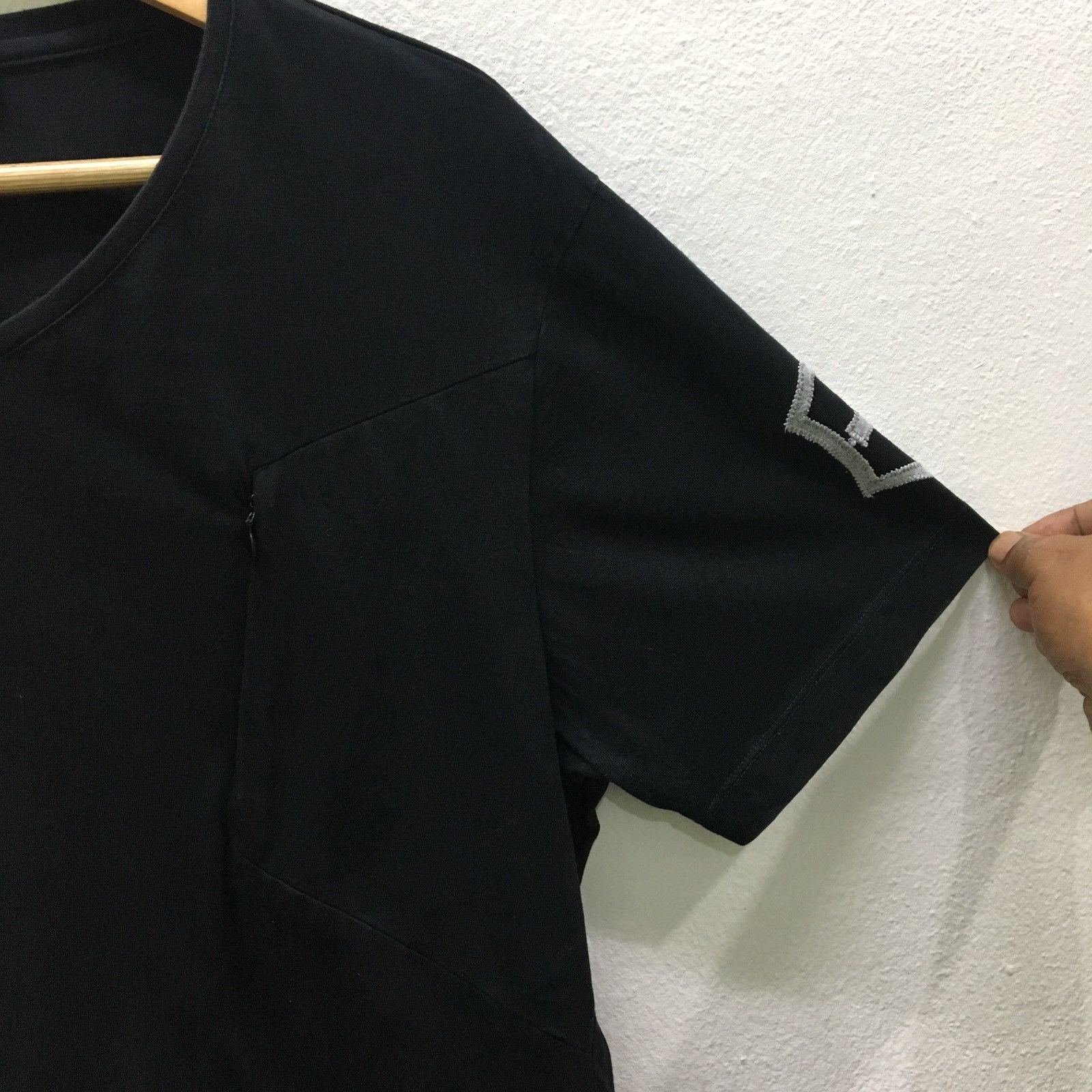 Victorinox Victorinox V neck T-shirt Size US L / EU 52-54 / 3 - 5 Thumbnail