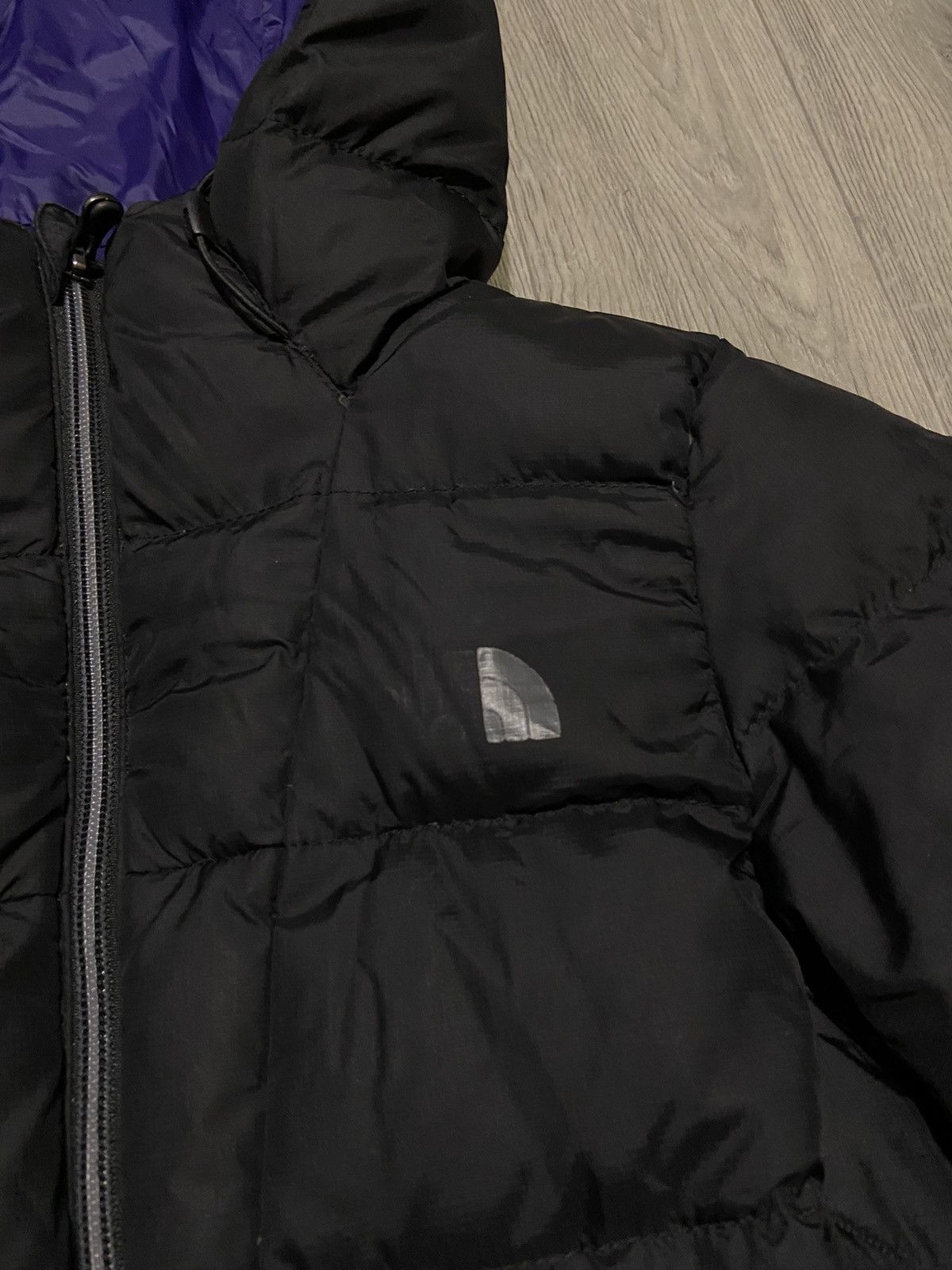 The North Face × Vintage The North Face Womens 550 Puffer Jacket Size XS / US 0-2 / IT 36-38 - 2 Thumbnail