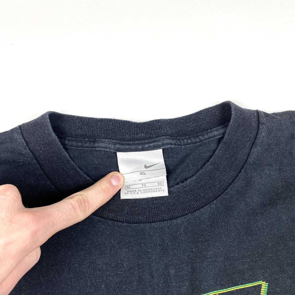 Nike Vintage 90s Nike t-shirt Y2K CW21 Size US XL / EU 56 / 4 - 4 Thumbnail