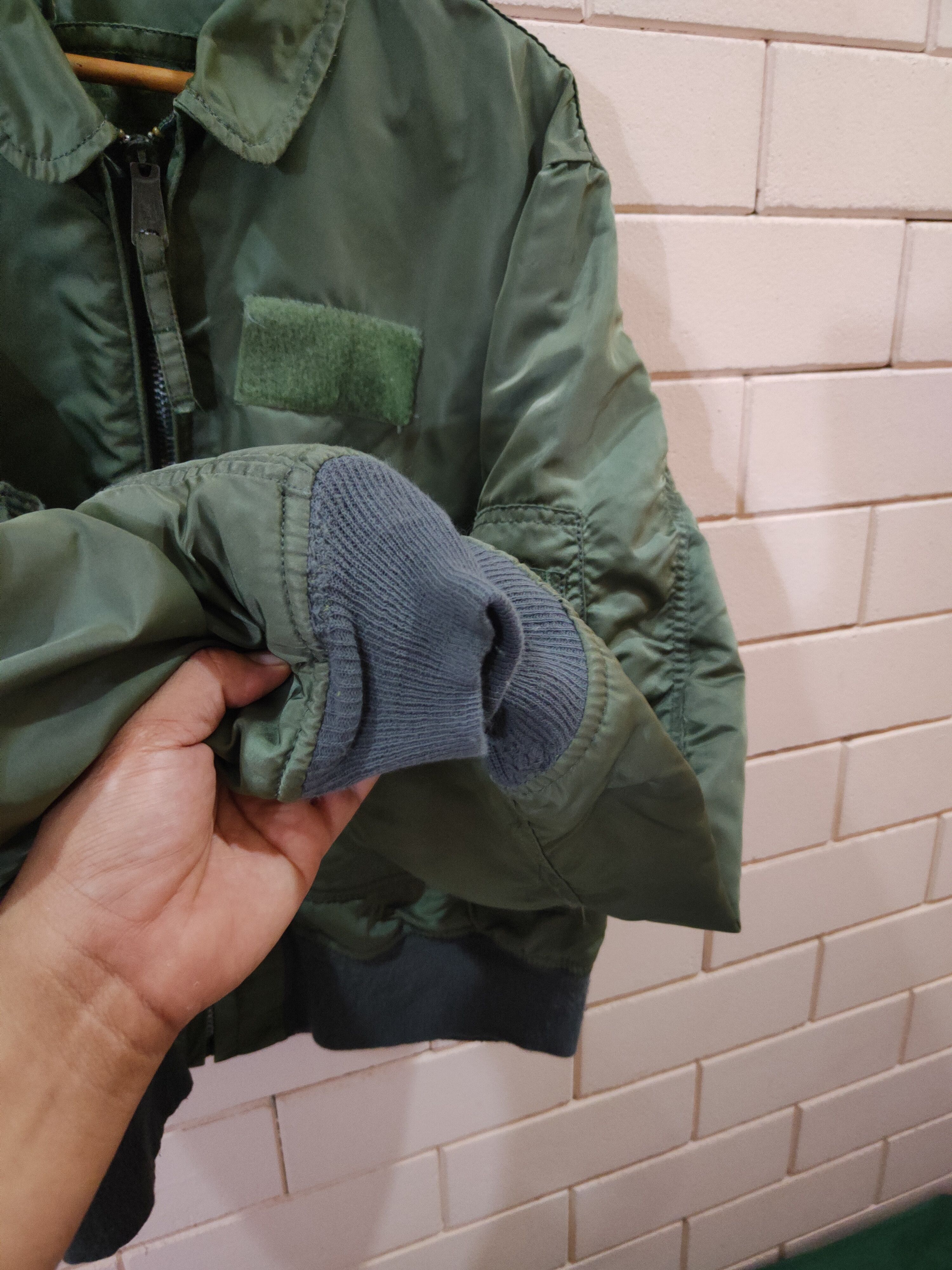 Alpha Industries Vintage Alpha Industries Bomber Size US L / EU 52-54 / 3 - 4 Thumbnail