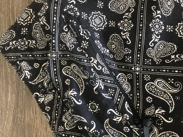 Supreme Black bandana track pants supreme large grail | Grailed