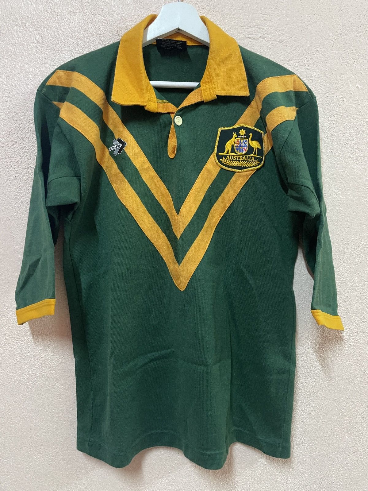 Vintage Vintage Australia Wallabies Rugby Peerless ugly Retro shirt Size US M / EU 48-50 / 2 - 3 Thumbnail