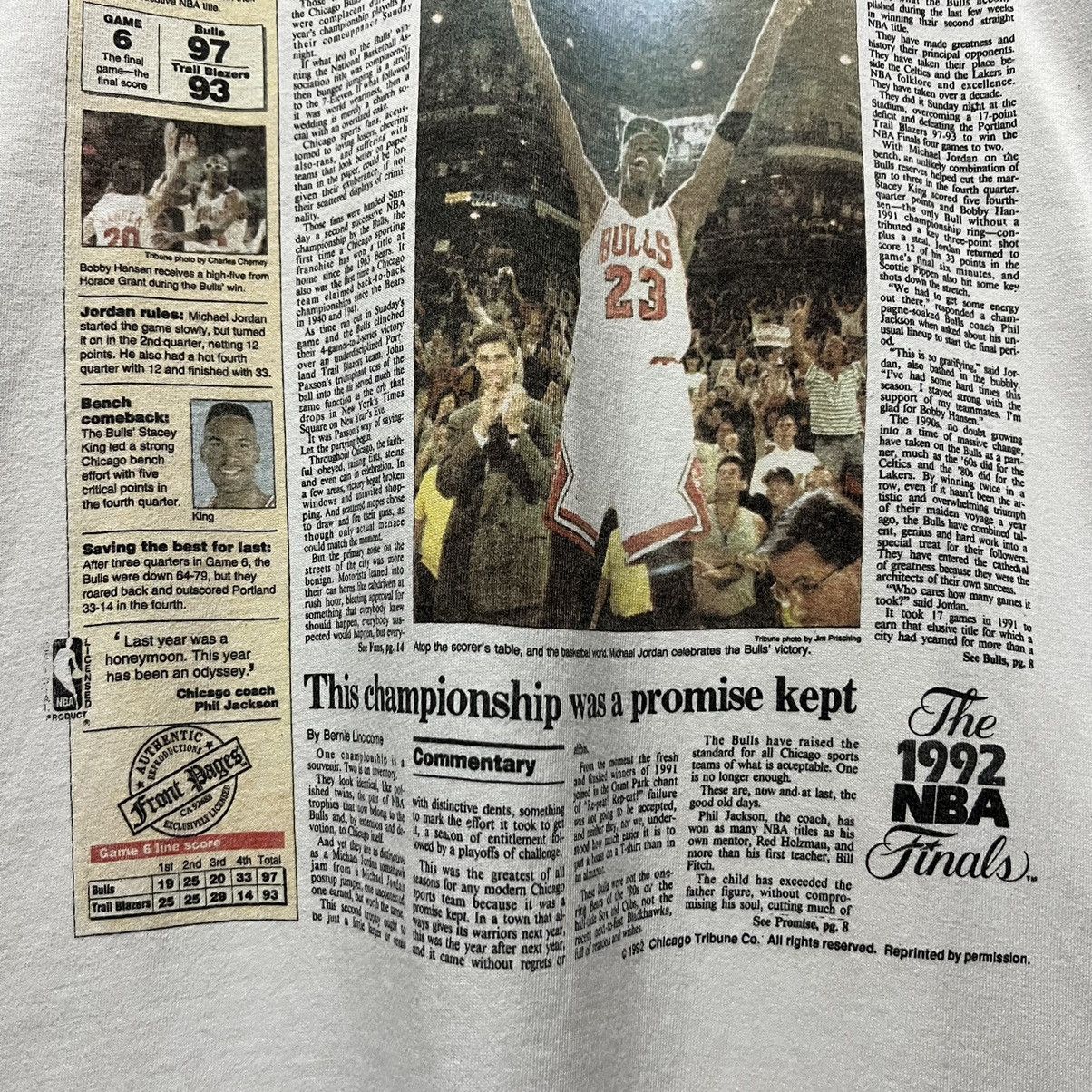 NBA Vintage Chicago Bulls NBA champion Front Page Newspaper Size US L / EU 52-54 / 3 - 3 Thumbnail