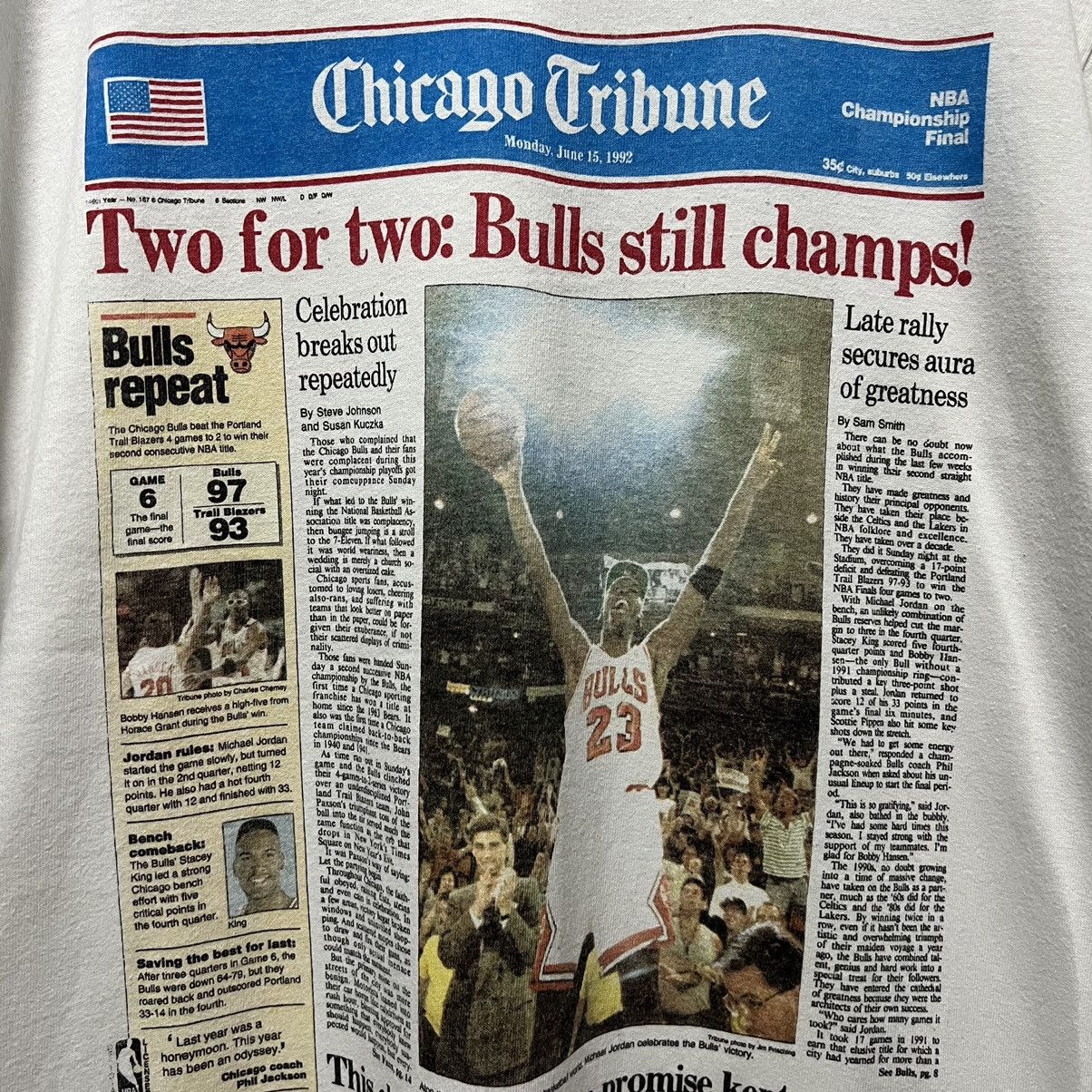 NBA Vintage Chicago Bulls NBA champion Front Page Newspaper Size US L / EU 52-54 / 3 - 2 Thumbnail