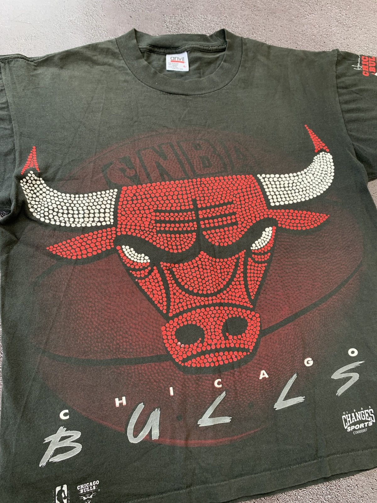NBA RARE 🔥Vintage 1993 Chicago Bulls Changes Sports T-shirt Tee Size US L / EU 52-54 / 3 - 4 Thumbnail