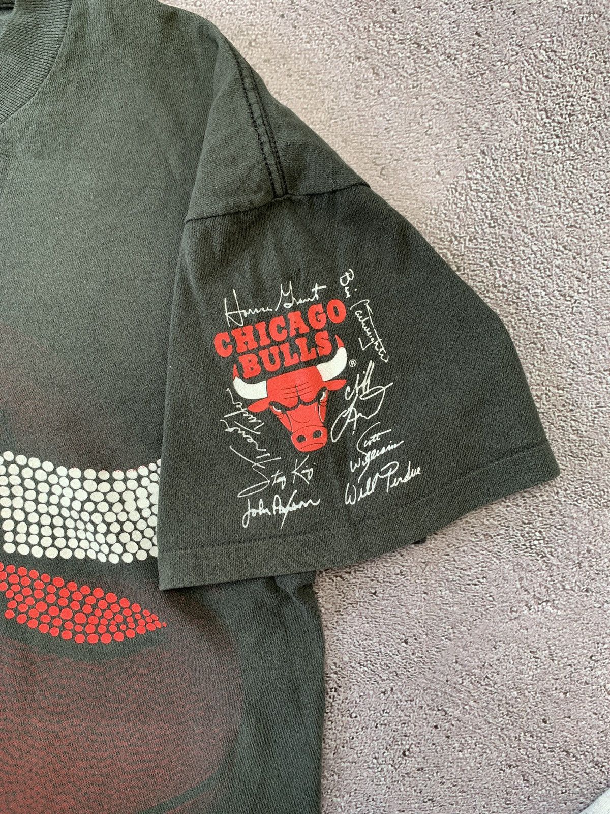 NBA RARE 🔥Vintage 1993 Chicago Bulls Changes Sports T-shirt Tee Size US L / EU 52-54 / 3 - 6 Thumbnail