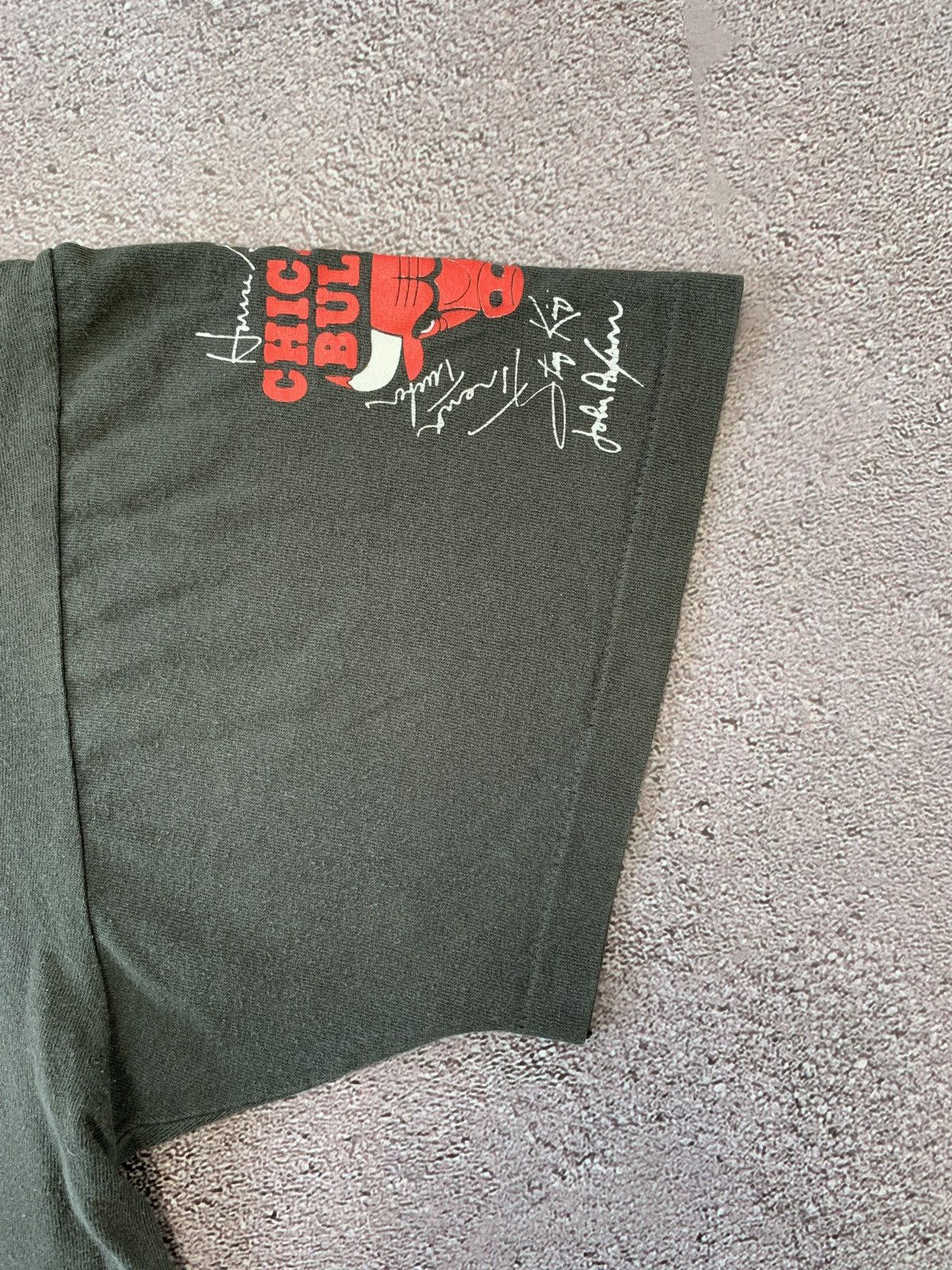 NBA RARE 🔥Vintage 1993 Chicago Bulls Changes Sports T-shirt Tee Size US L / EU 52-54 / 3 - 9 Thumbnail