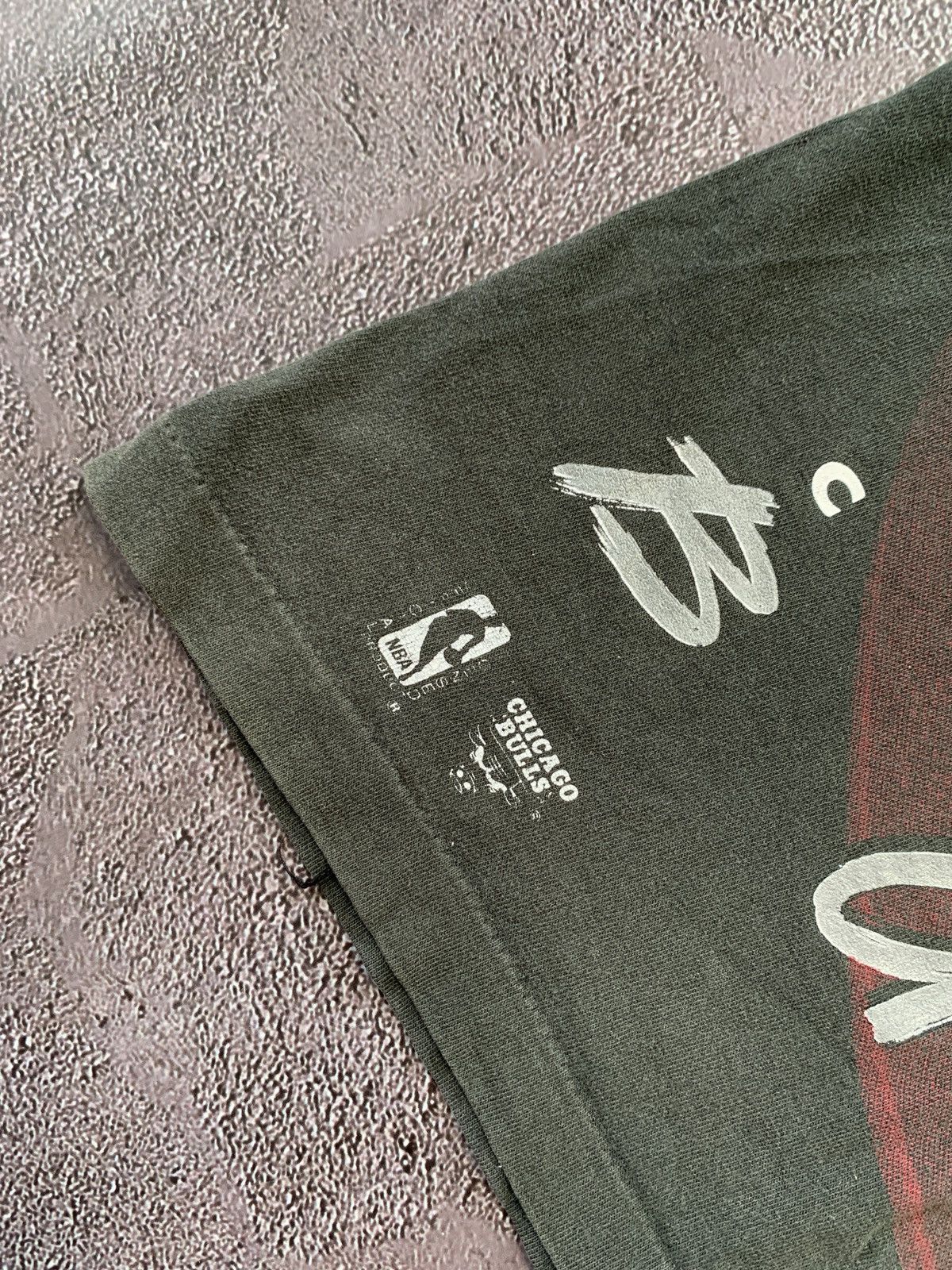 NBA RARE 🔥Vintage 1993 Chicago Bulls Changes Sports T-shirt Tee Size US L / EU 52-54 / 3 - 10 Thumbnail