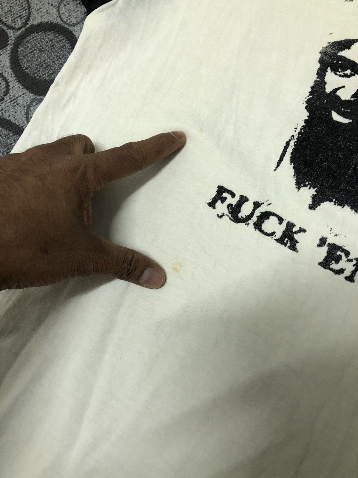 Vintage Vintage Osama Bin Laden Fuck Em . Size US S / EU 44-46 / 1 - 11 Thumbnail