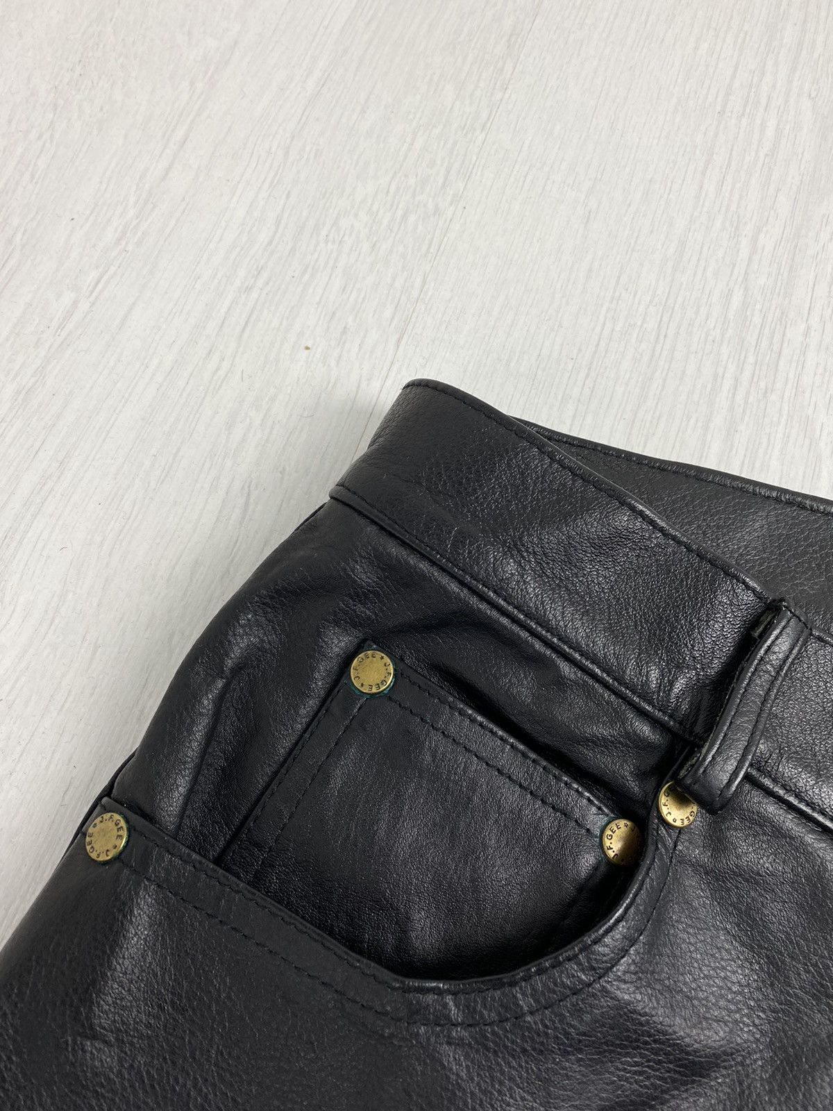 Genuine Leather Vintage Leather Pants Motorcycle Trousers Y2K Marlboro Size US 31 - 3 Thumbnail